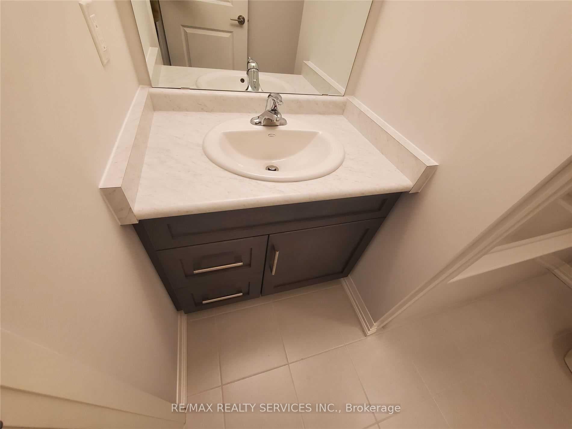7418 Jonathan Drive photo 11