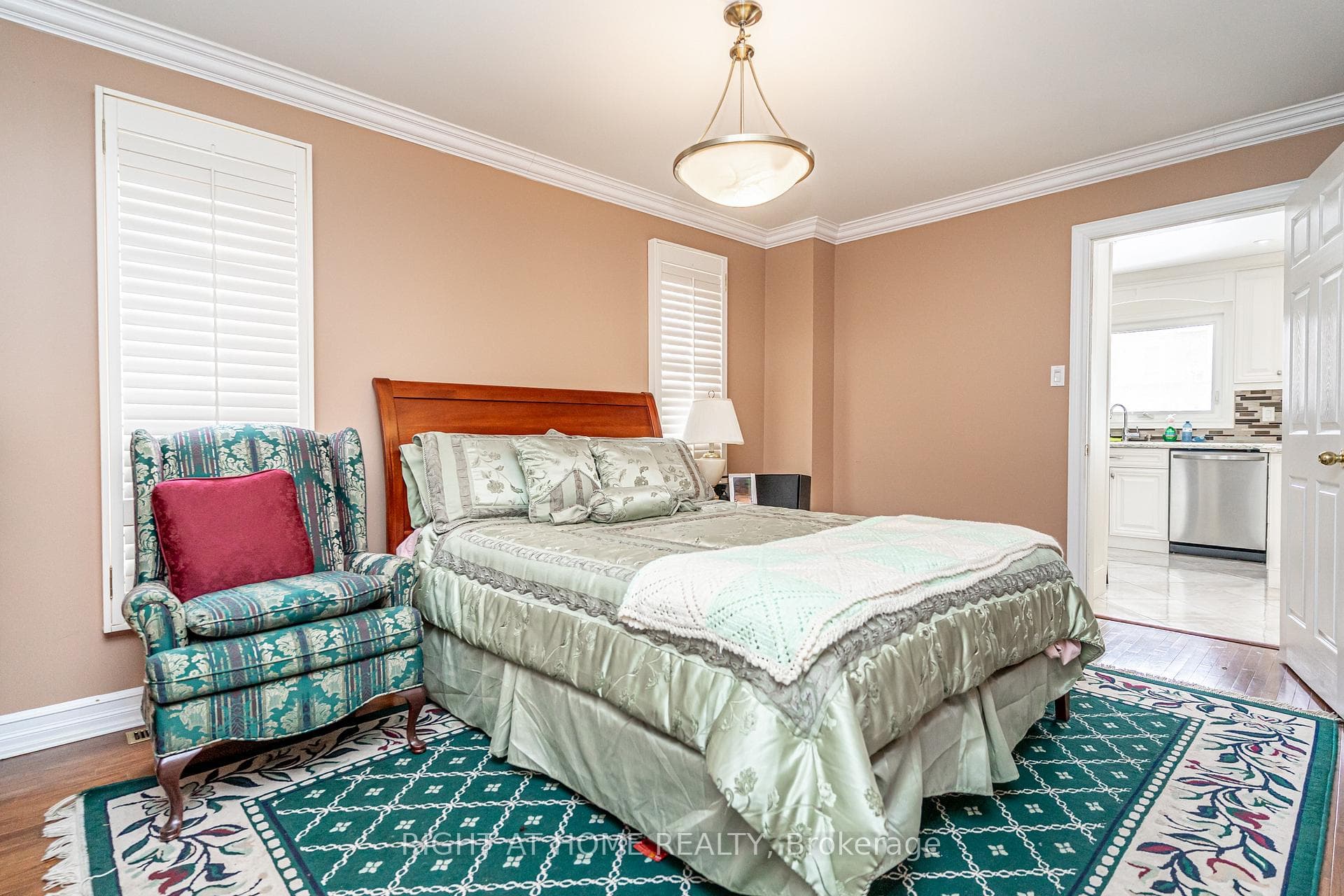 2136 Wincanton Crescent photo 17