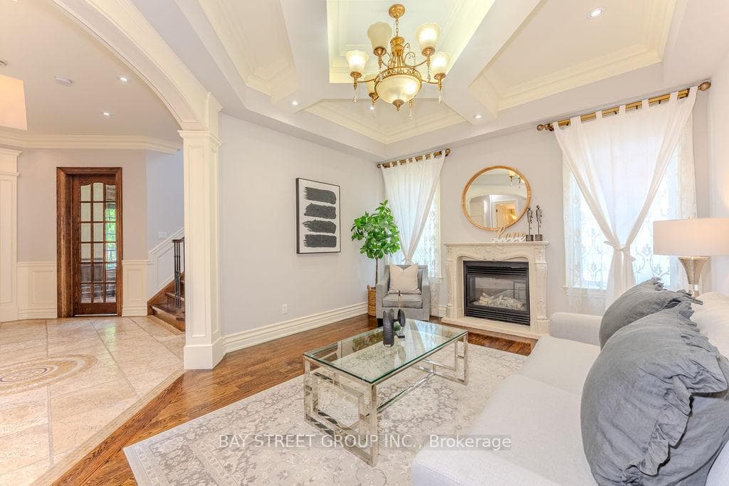 205 Greenfield Avenue photo 7