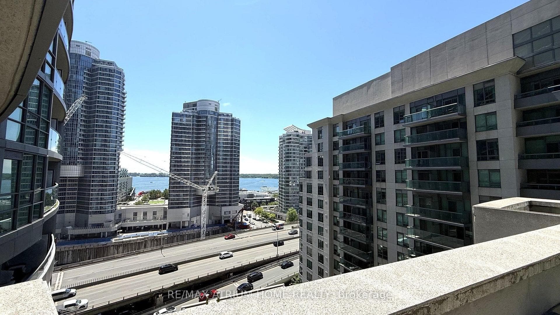 19 Grand Trunk Crescent Unit 1601 photo 14