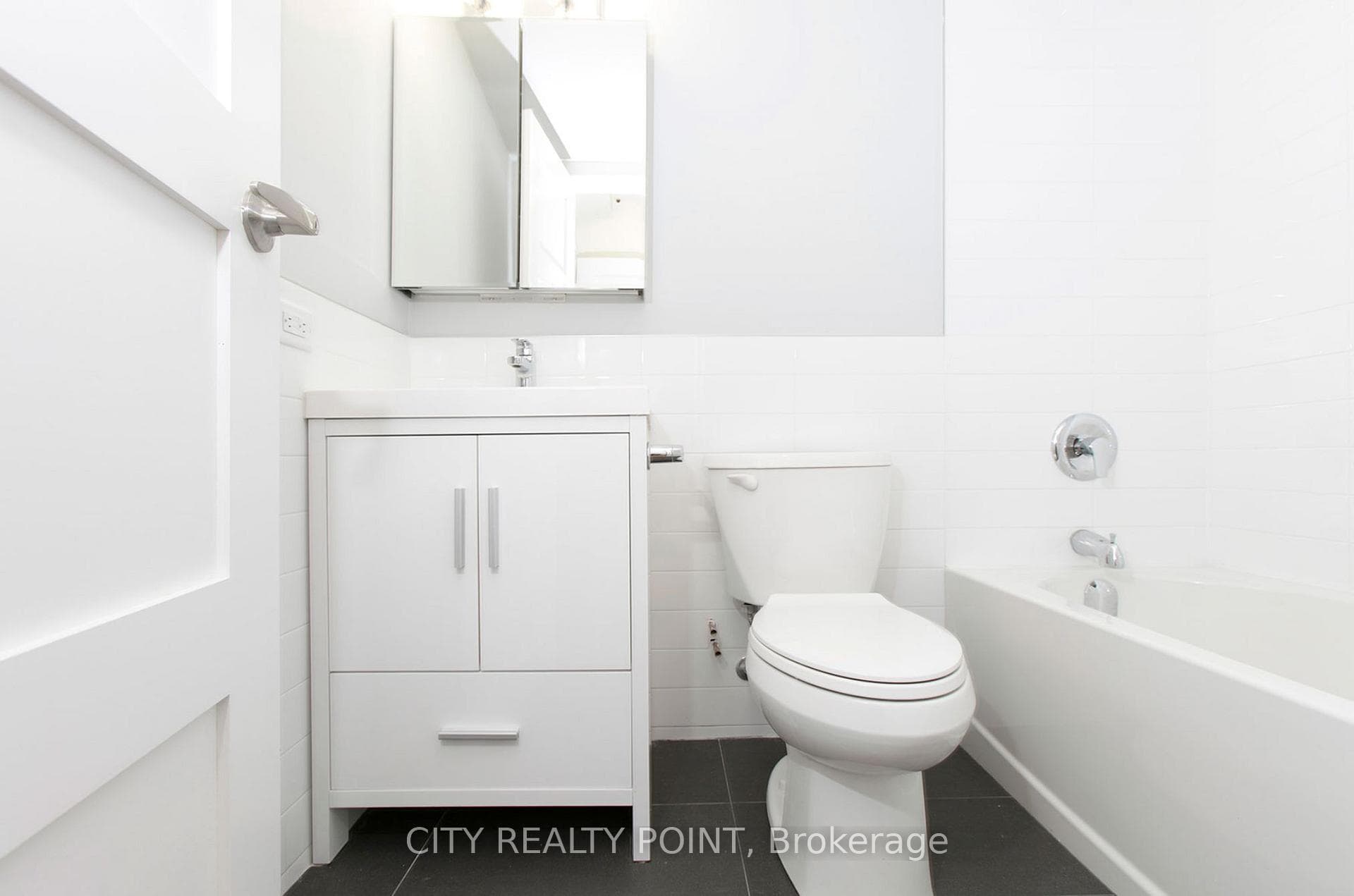 485 Huron Street Unit 305 photo 7