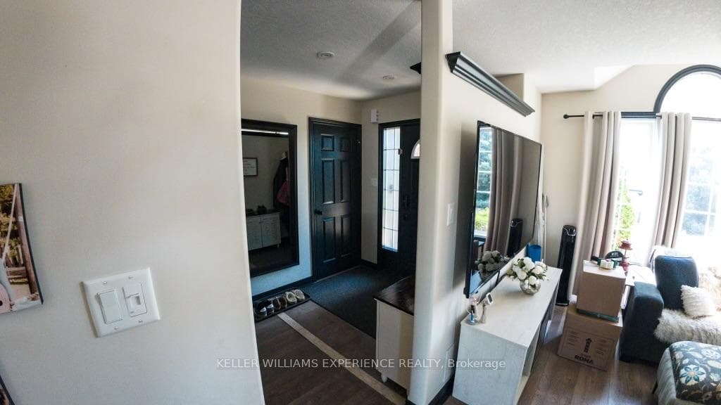 61 SELINE Crescent photo 7