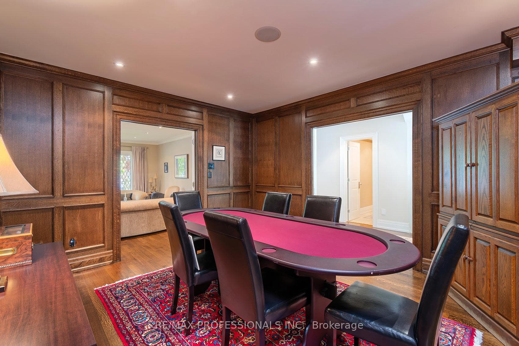 376 Prince Edward Drive photo 20