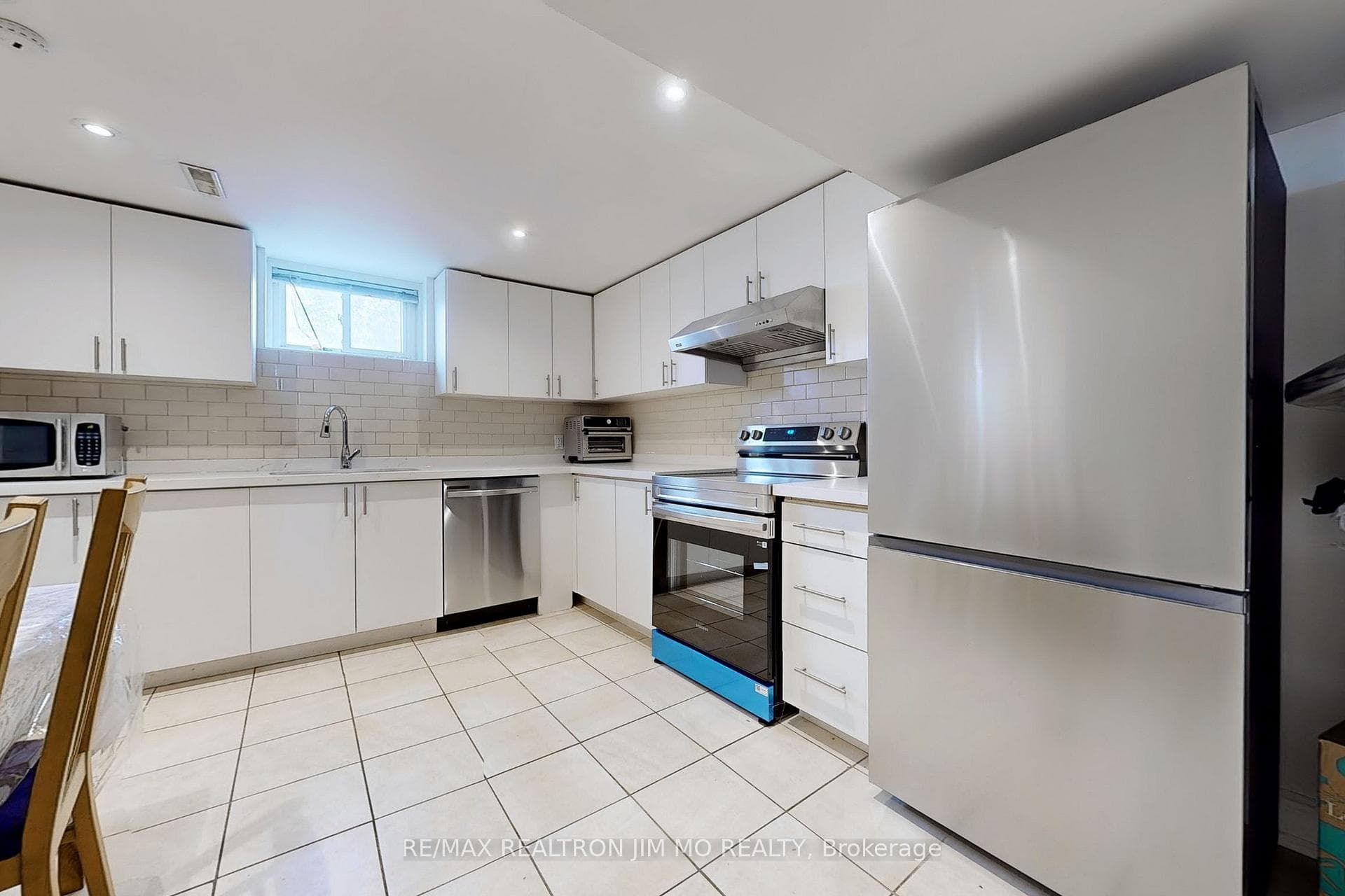 36 Warfield Drive photo 33