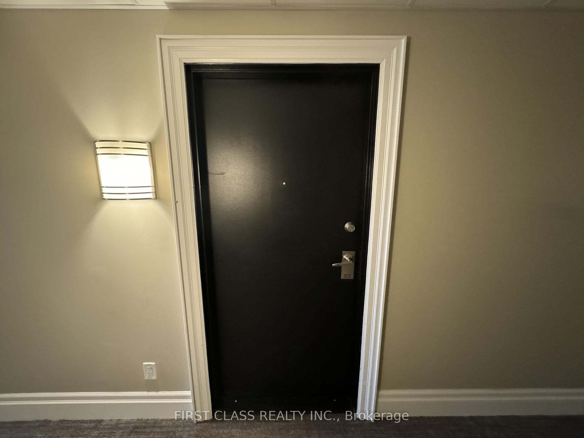 21 Brookhouse Drive photo 2