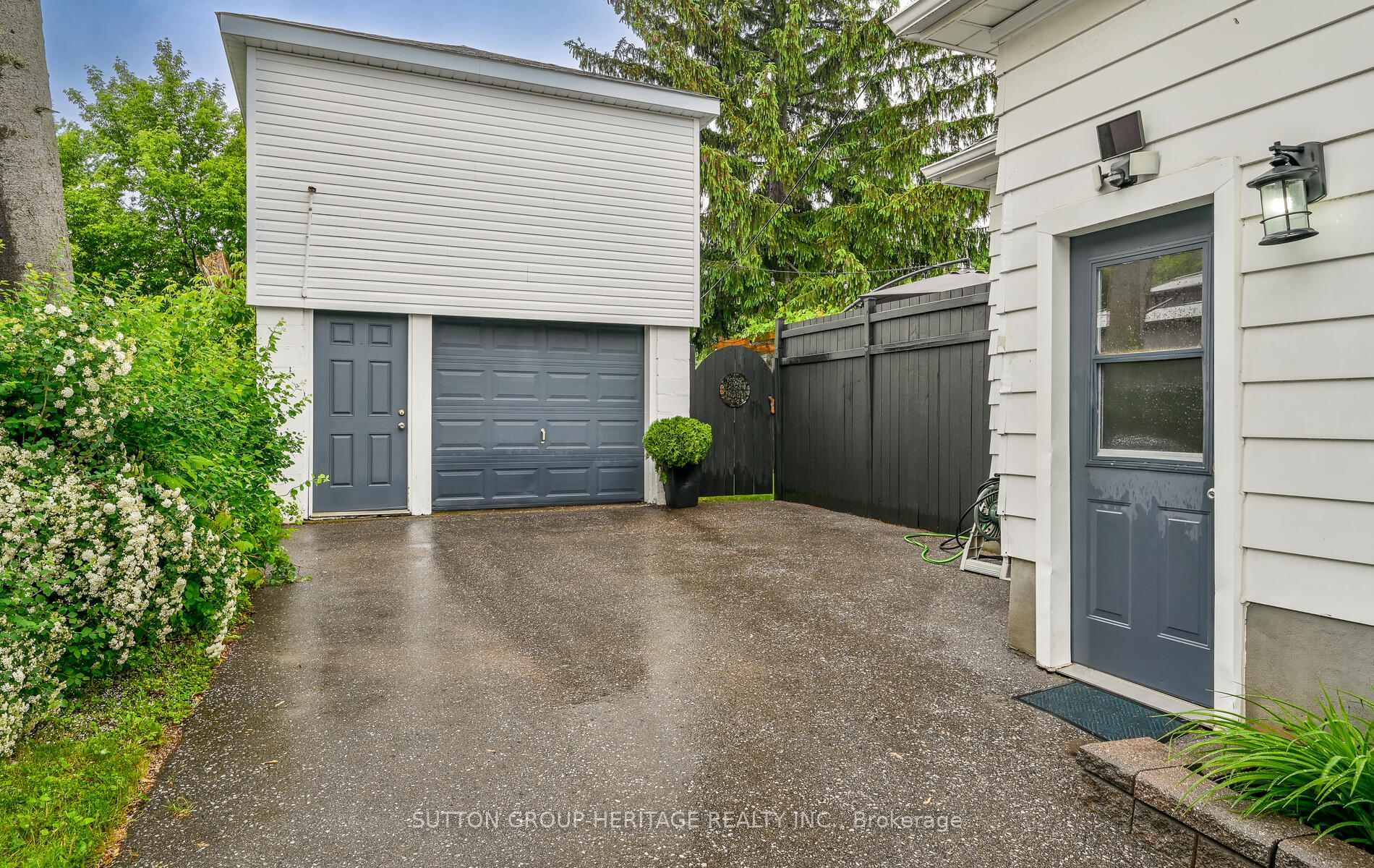 156 Windsor Street photo 4