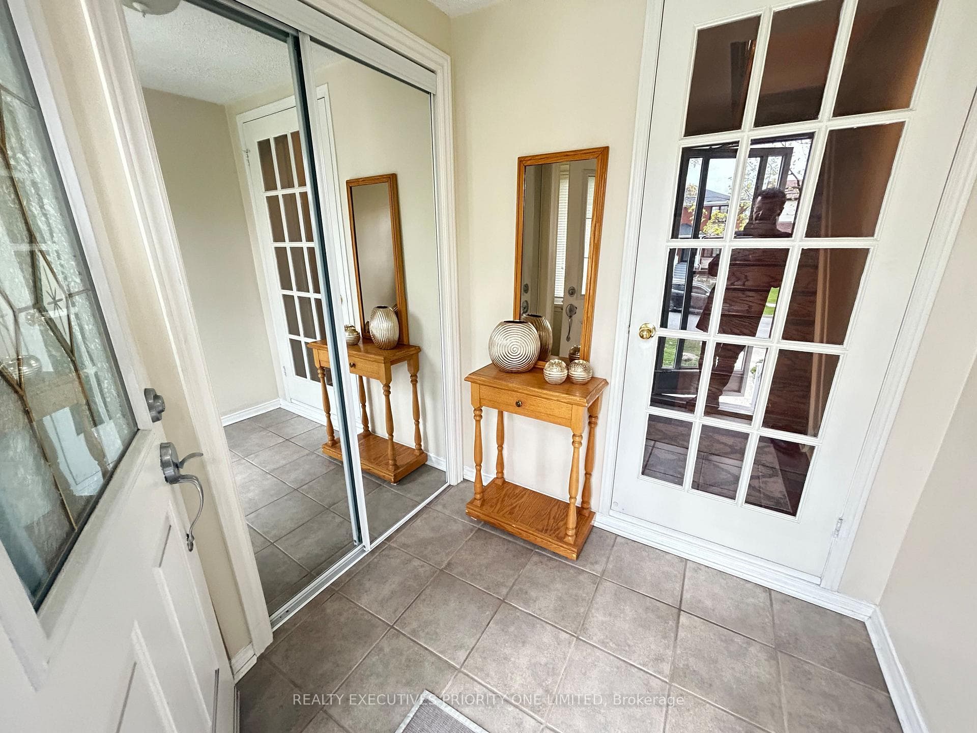 224 Caledonia Road photo 8