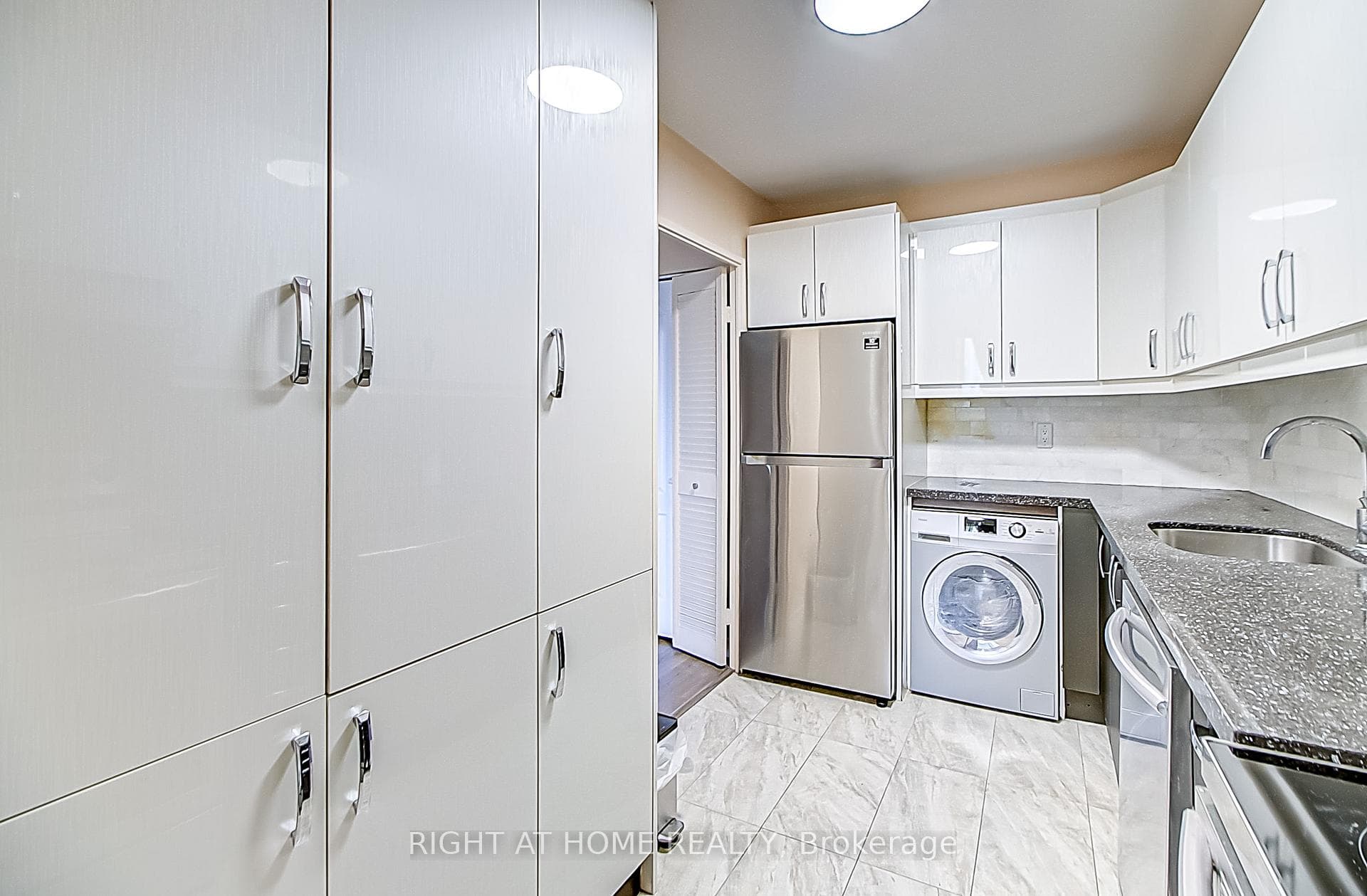 1 Massey Square Unit 419 photo 9