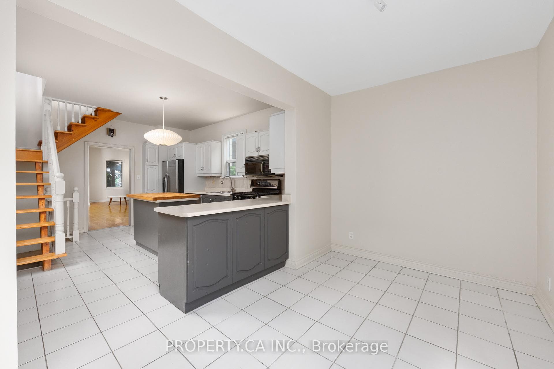 233 Clinton Street photo 12