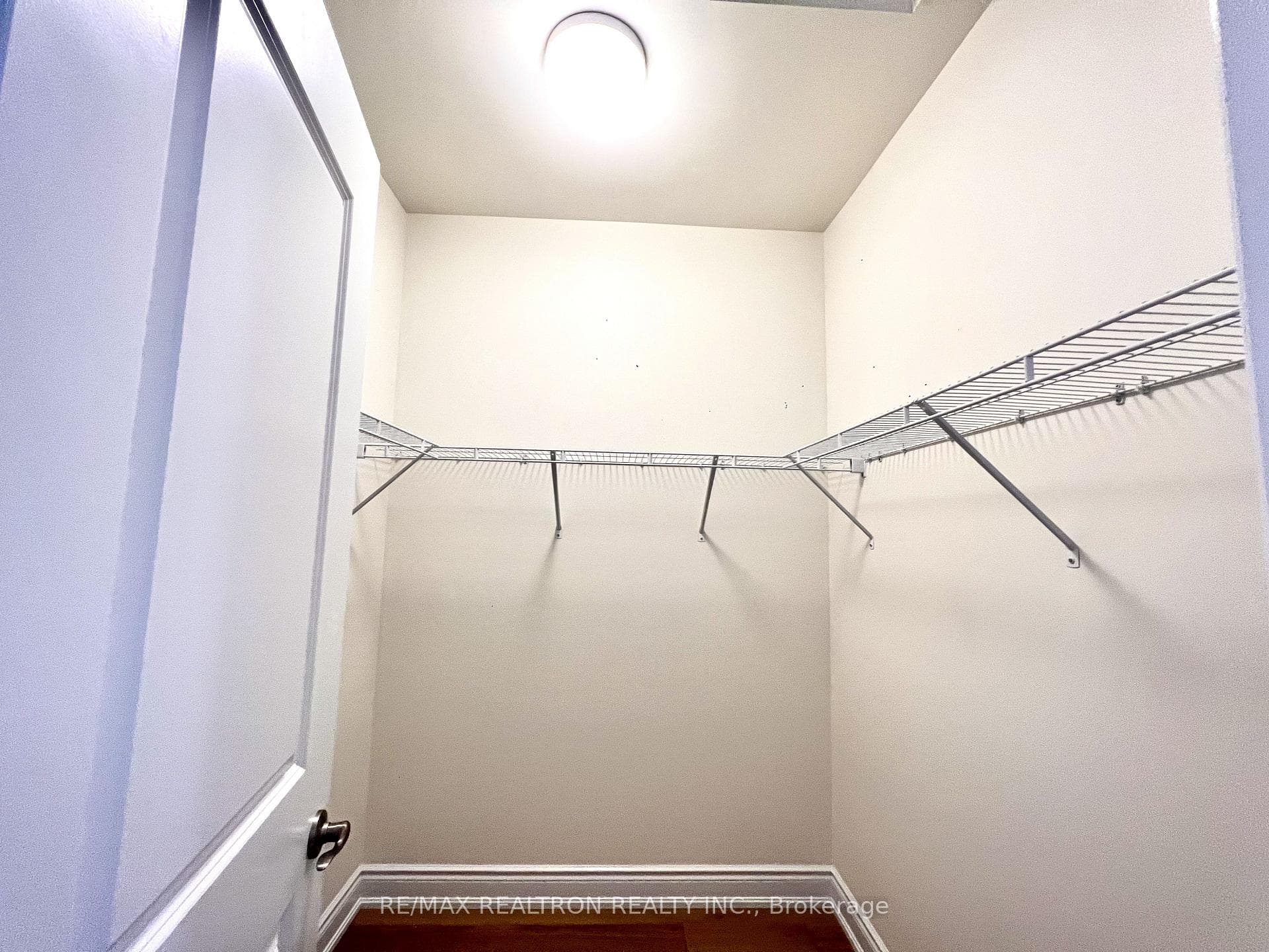 99 Bearberry Road photo 24