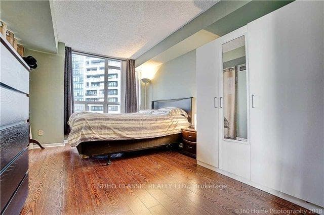 24 Wellesley Street Unit 2805 photo 21