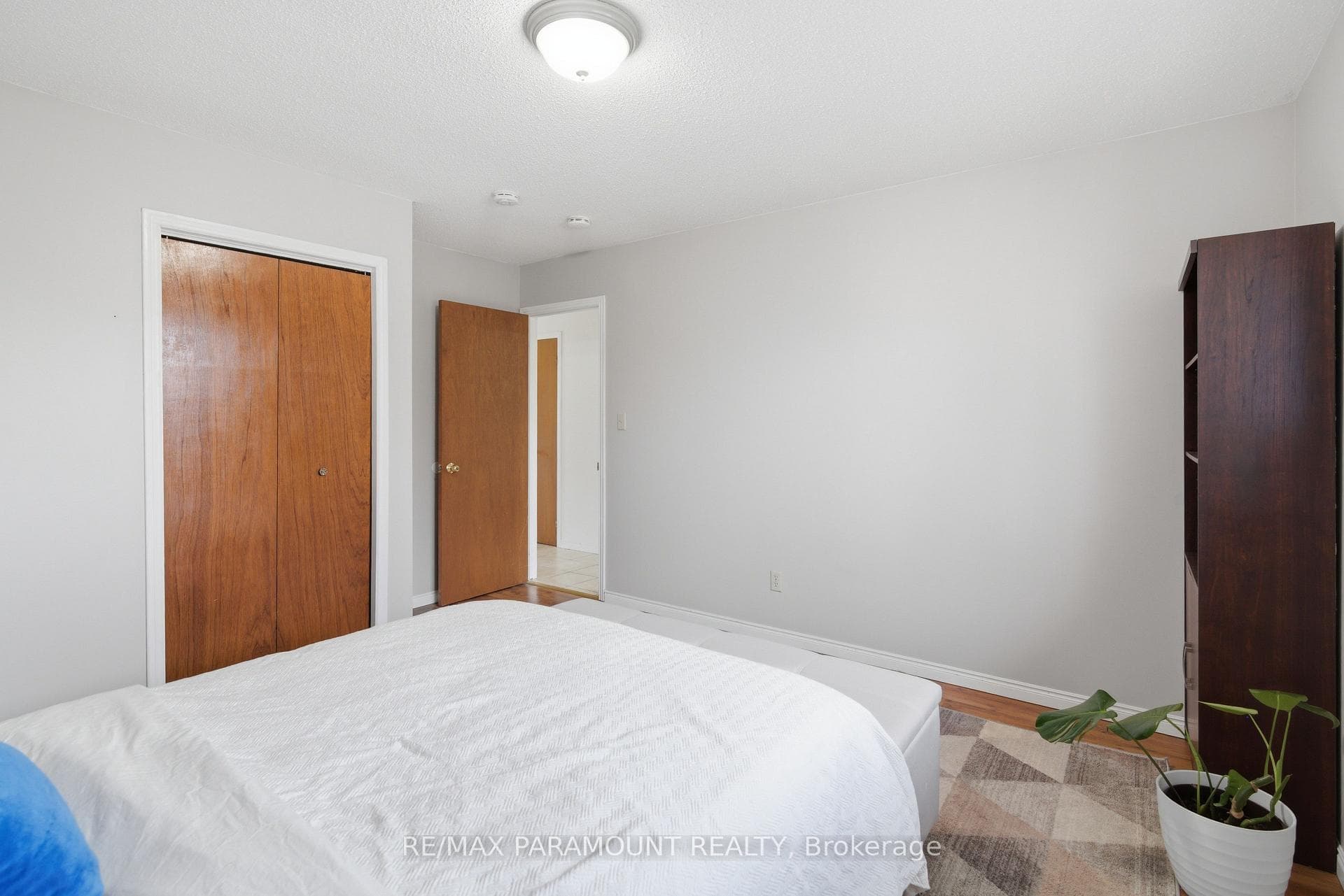 1262 Upper Gage Avenue photo 19