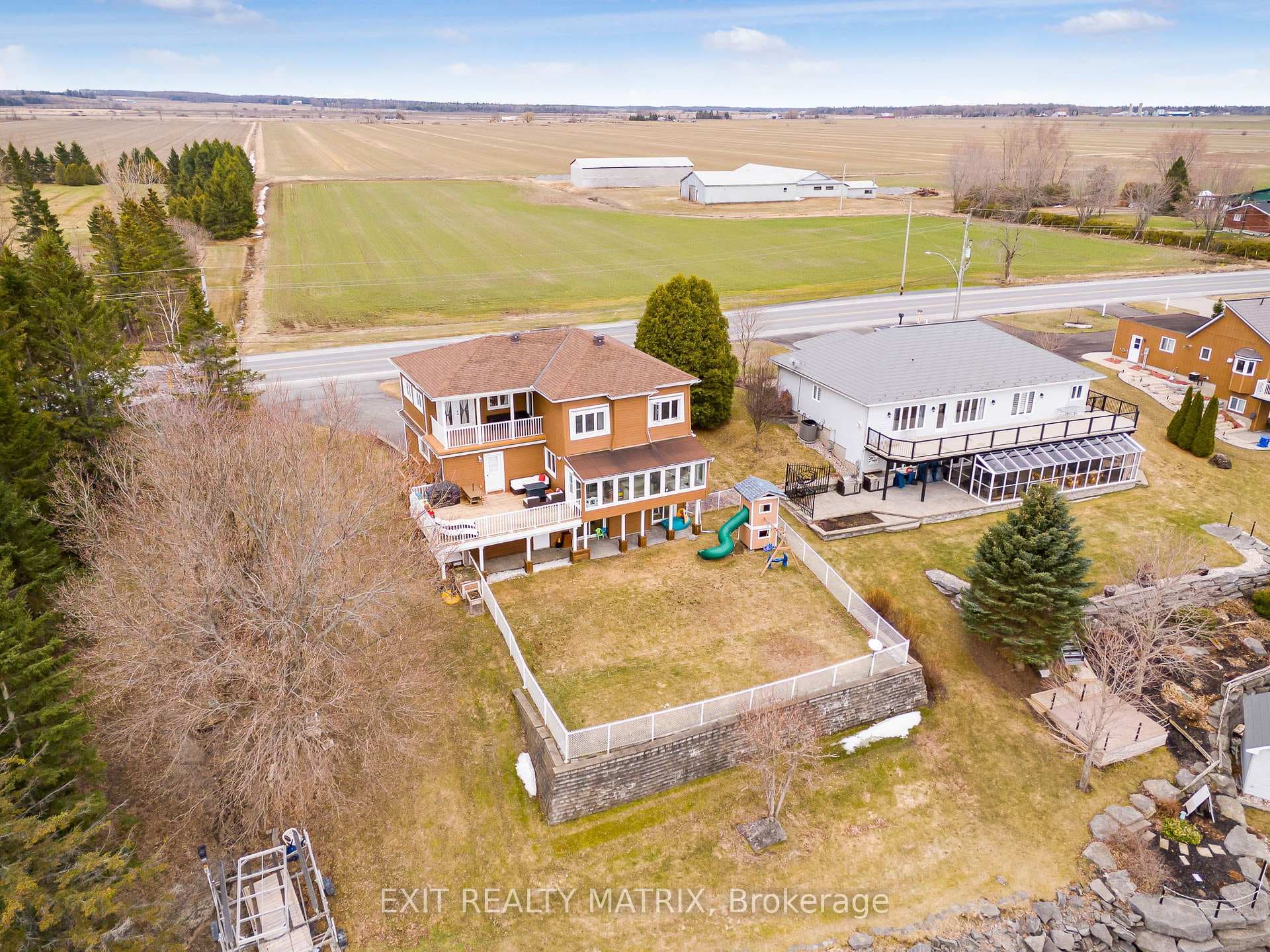 1552 Bay Road photo 40