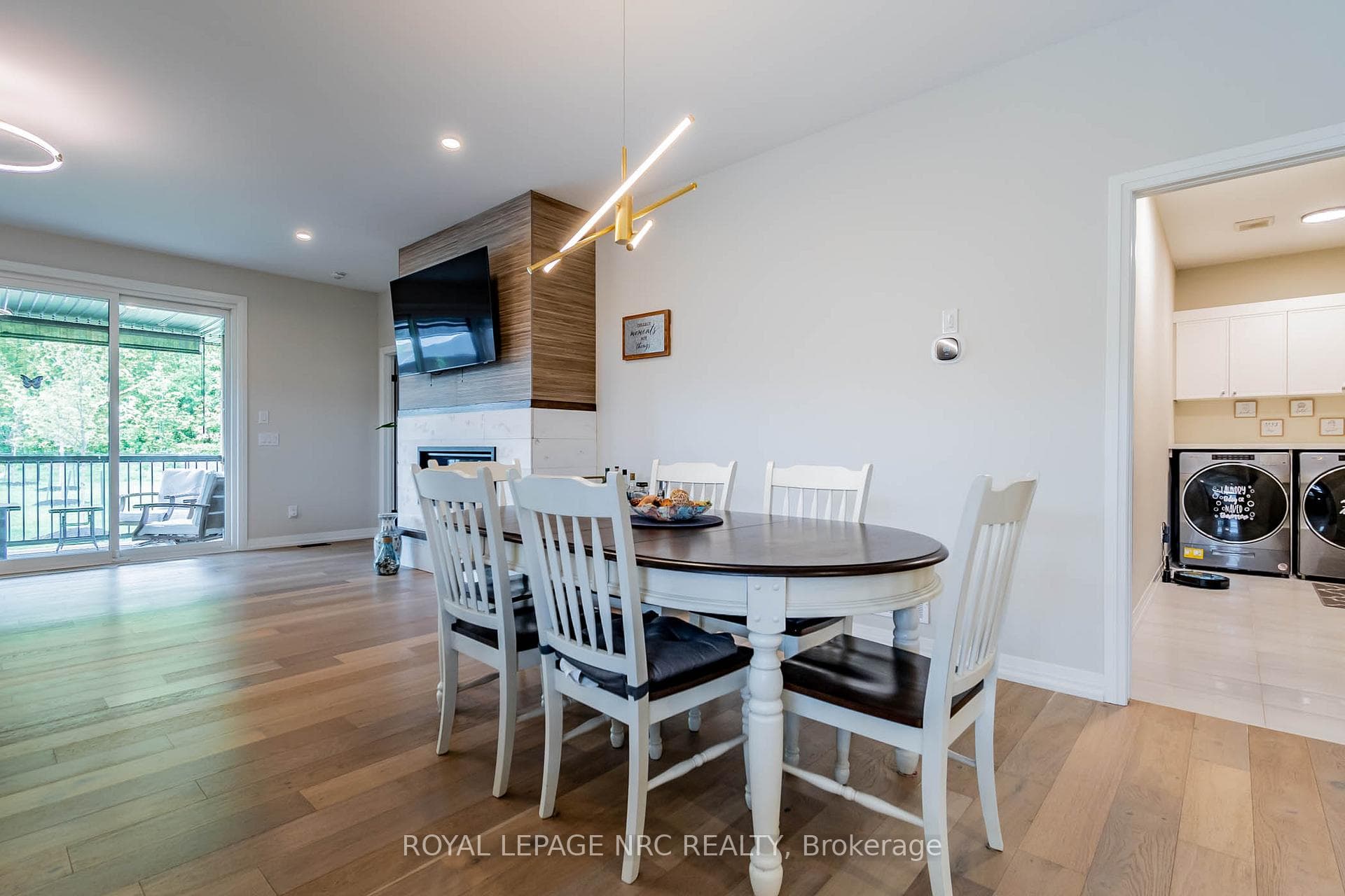 300 Richmond Street Unit 13 photo 15