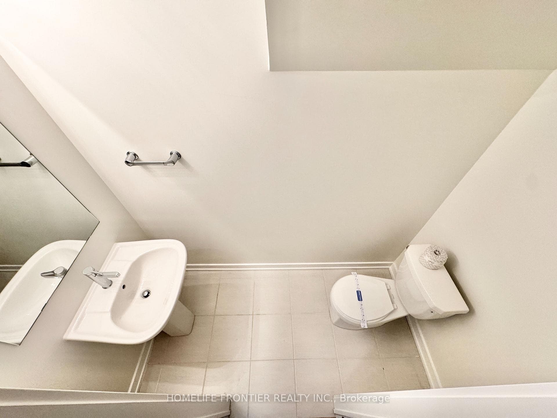 3538 Colonial Drive Unit 19 photo 8