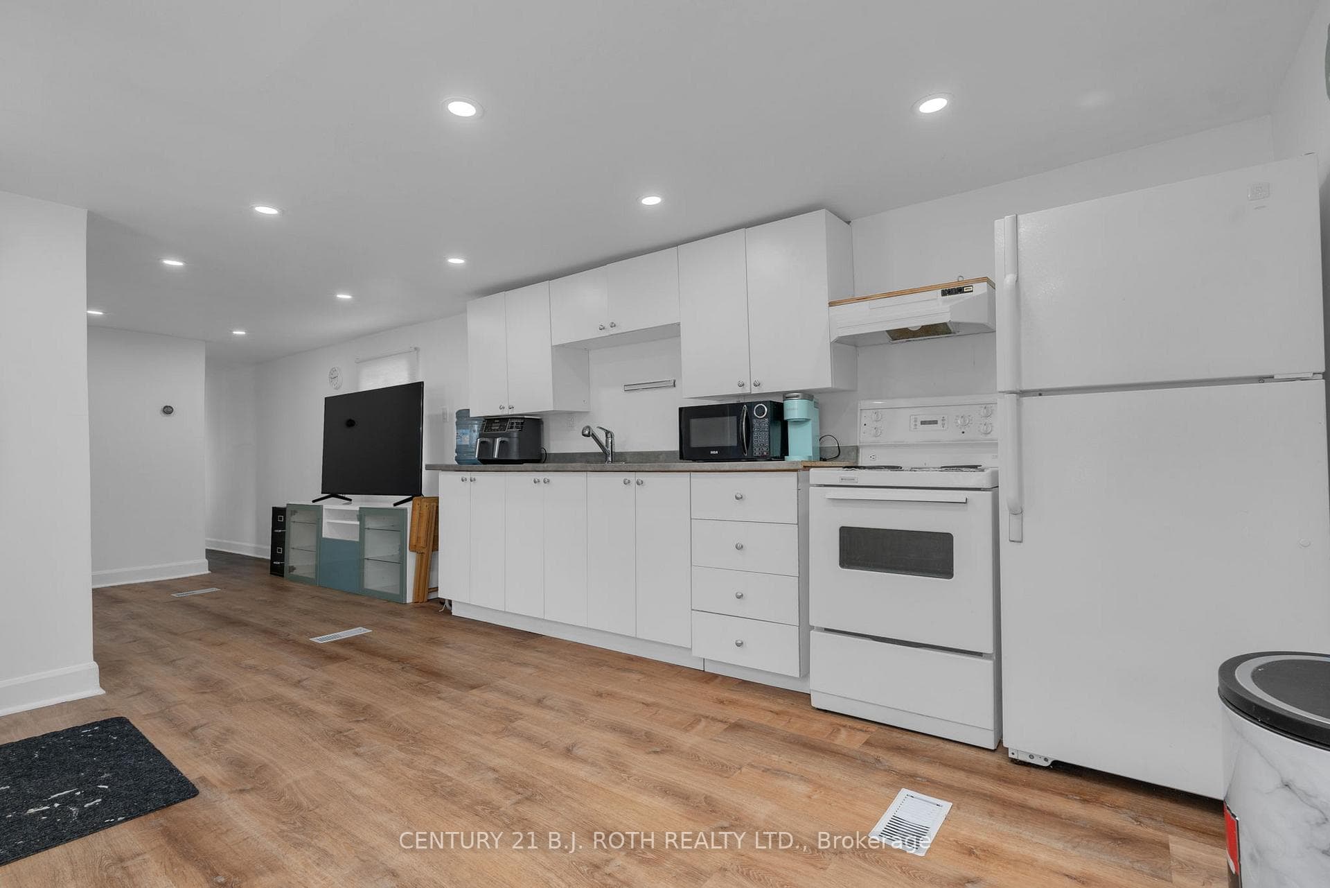 580 West Street Unit 222 photo 8