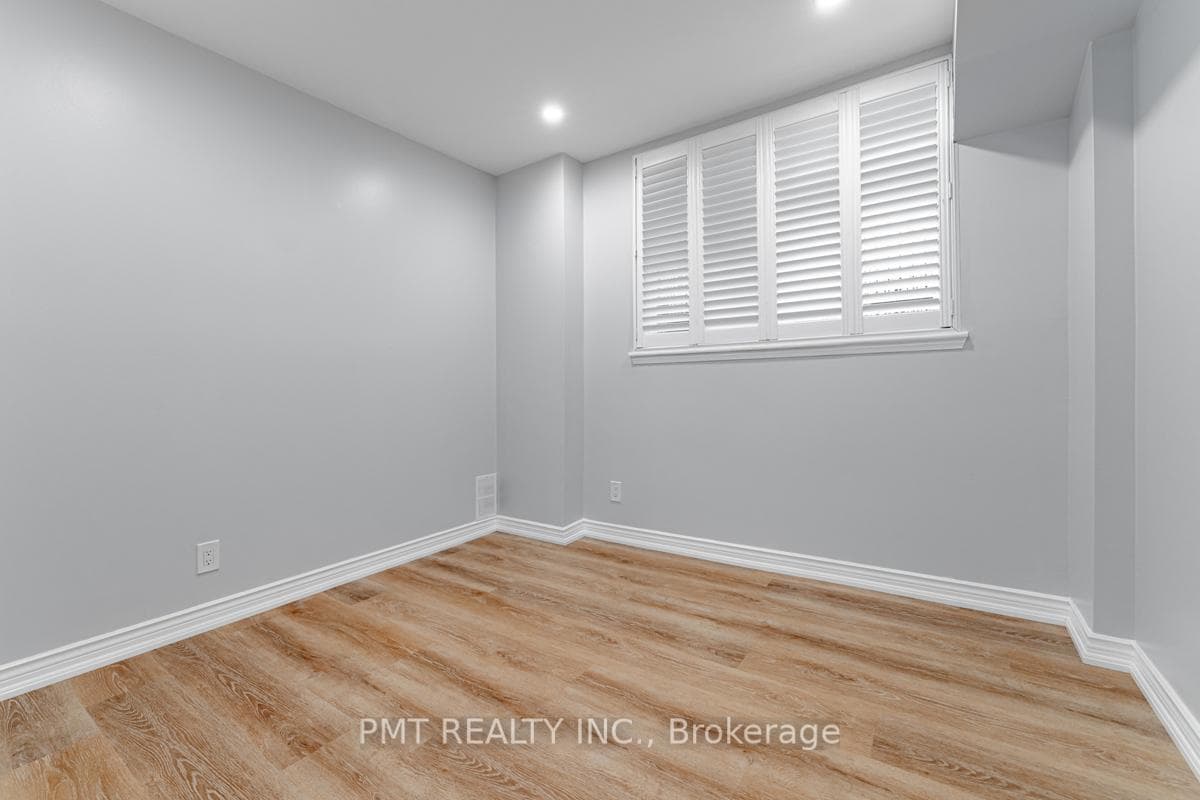 108 Redpath Avenue Unit 26 photo 15