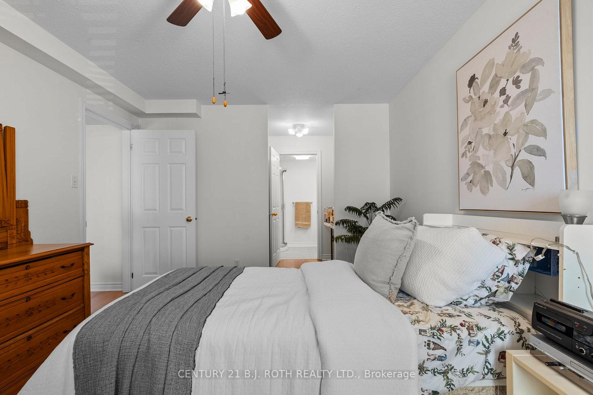 49 Jacobs Terrace Unit 209 photo 11