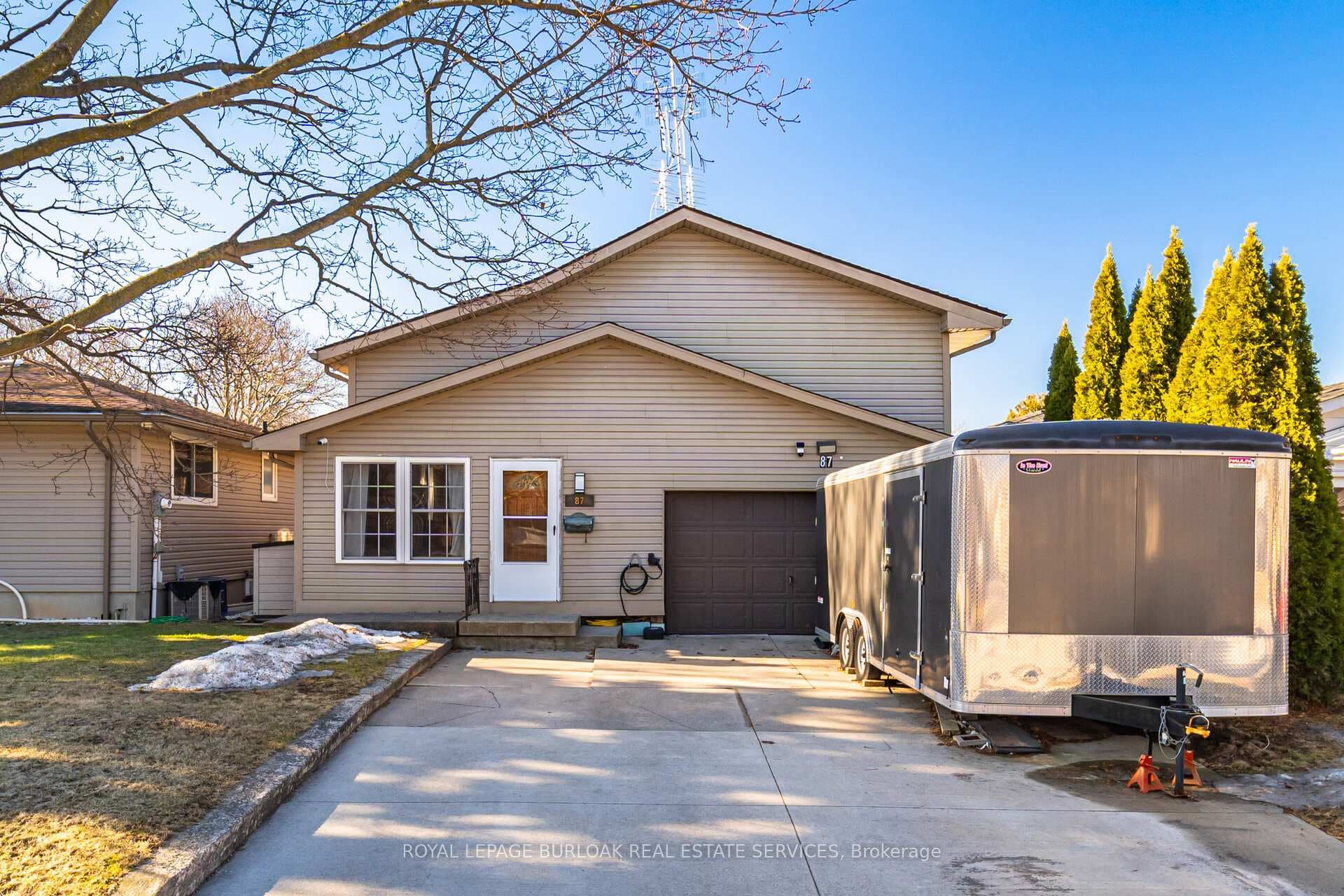 87 Lafayette Drive photo 2