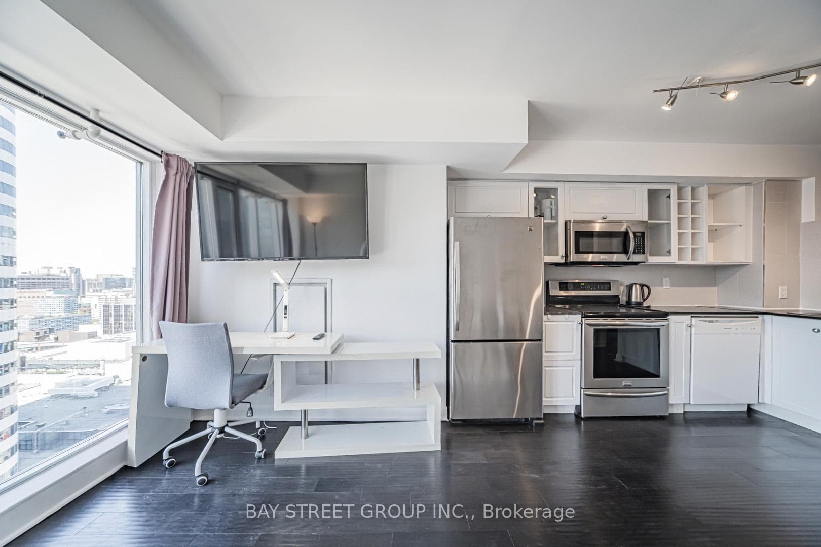 210 Victoria Street Unit 2709 photo 9