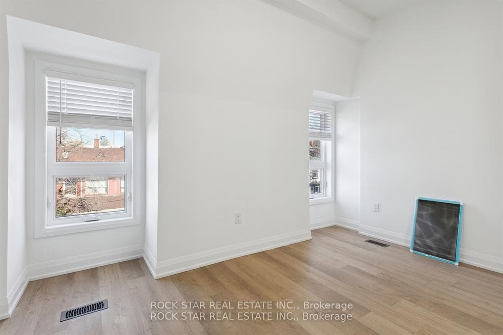55 Sullivan Street Unit Upper photo 28