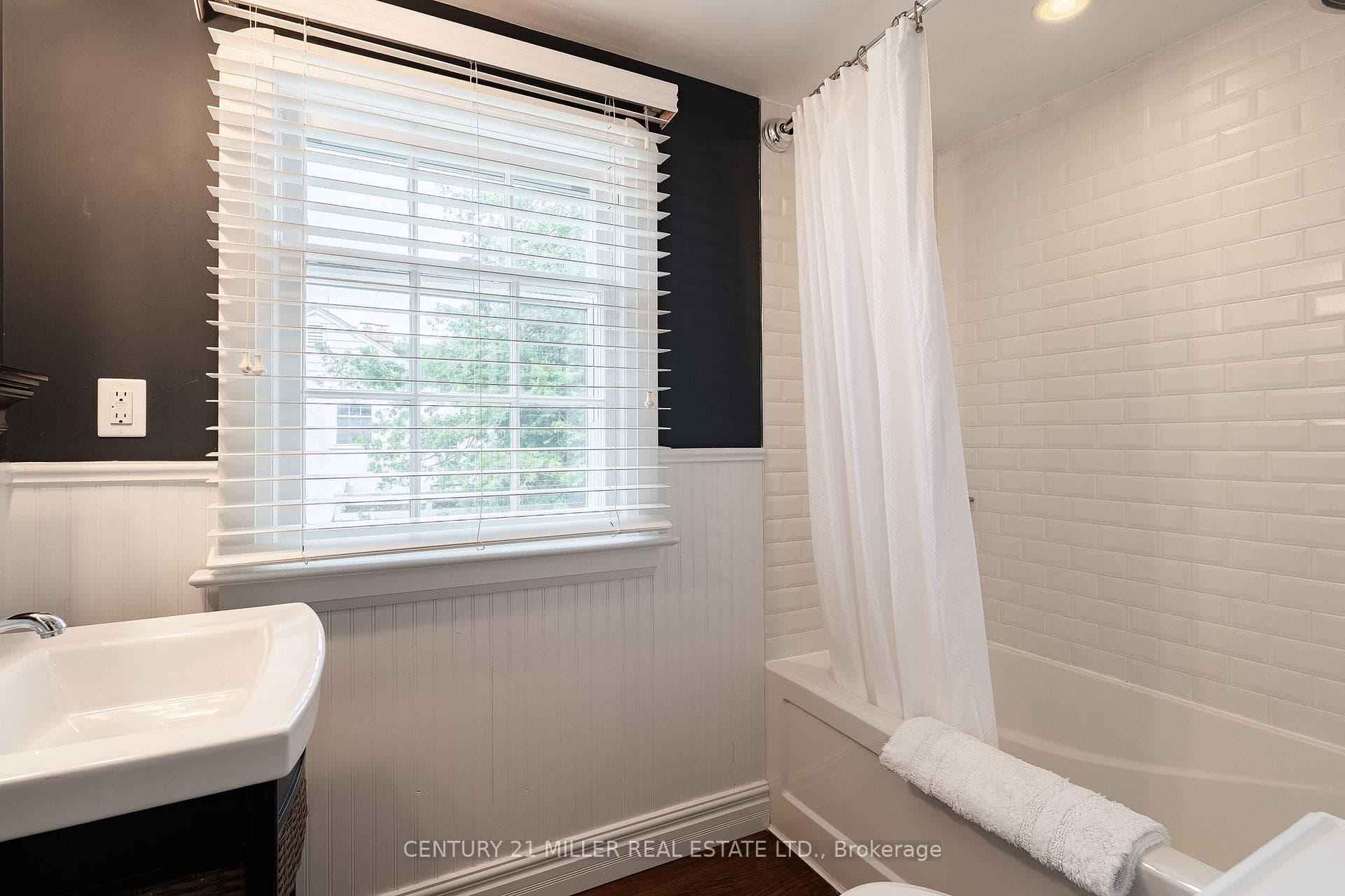 32 Park Avenue photo 27