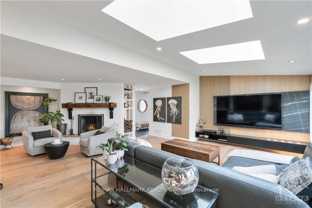 2704 RIVER Road photo 4