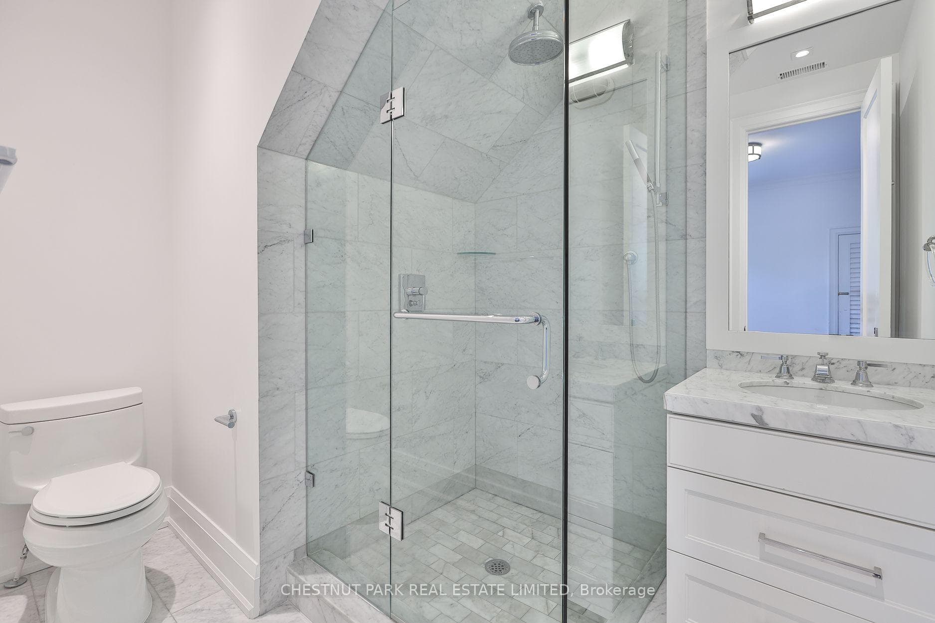 16 Scarth Road Unit 1 photo 31