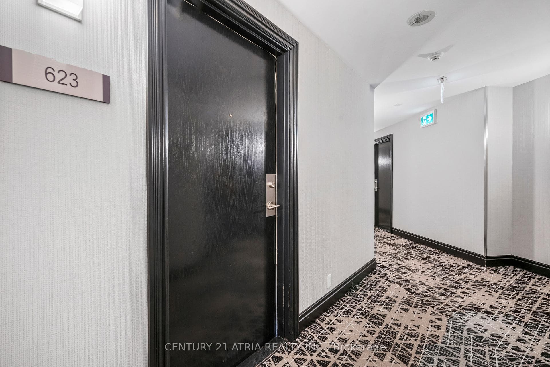 1720 Eglinton Avenue Unit 623 photo 4