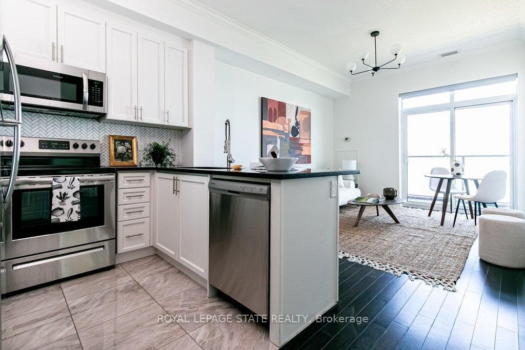 101 Shoreview Place Unit 631 photo 11