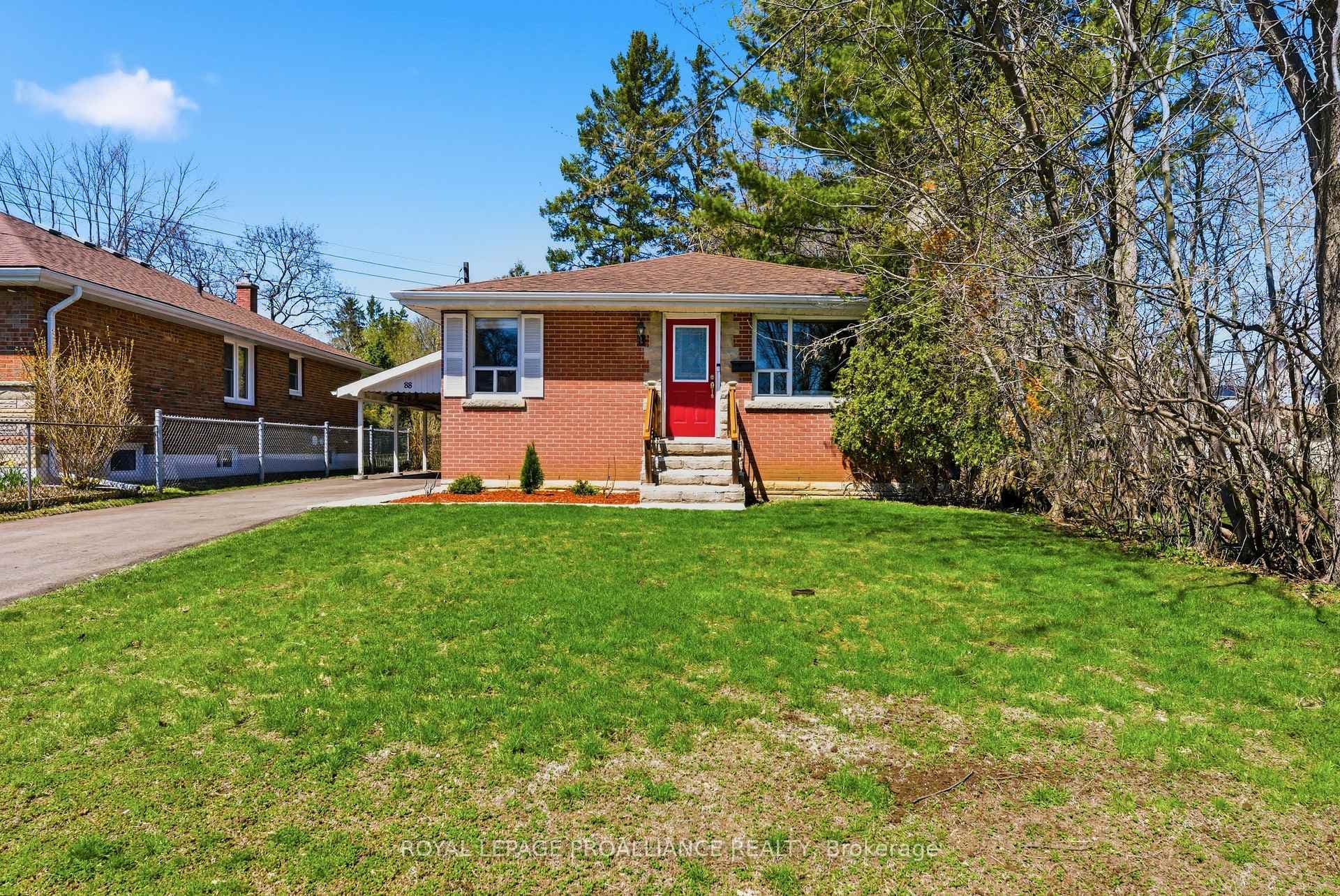 88 Crestview Avenue photo 2