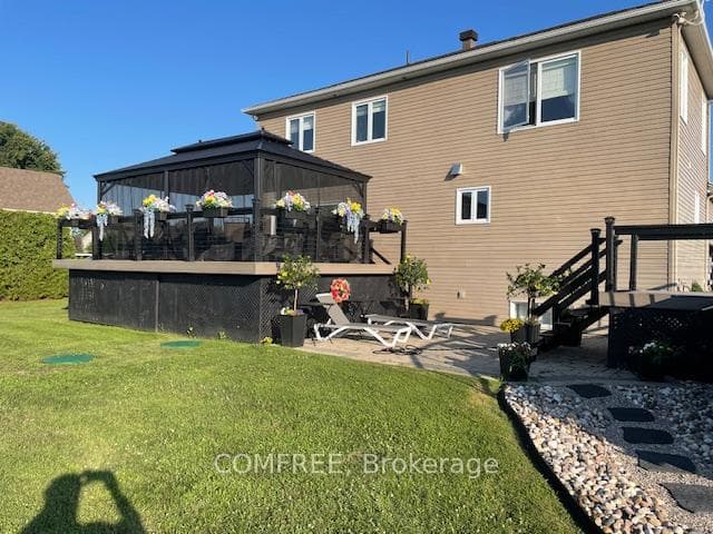 162 Sophie Street photo 29
