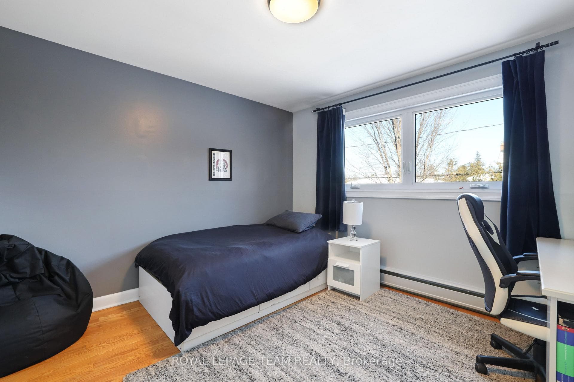 1231 Agincourt Road photo 24