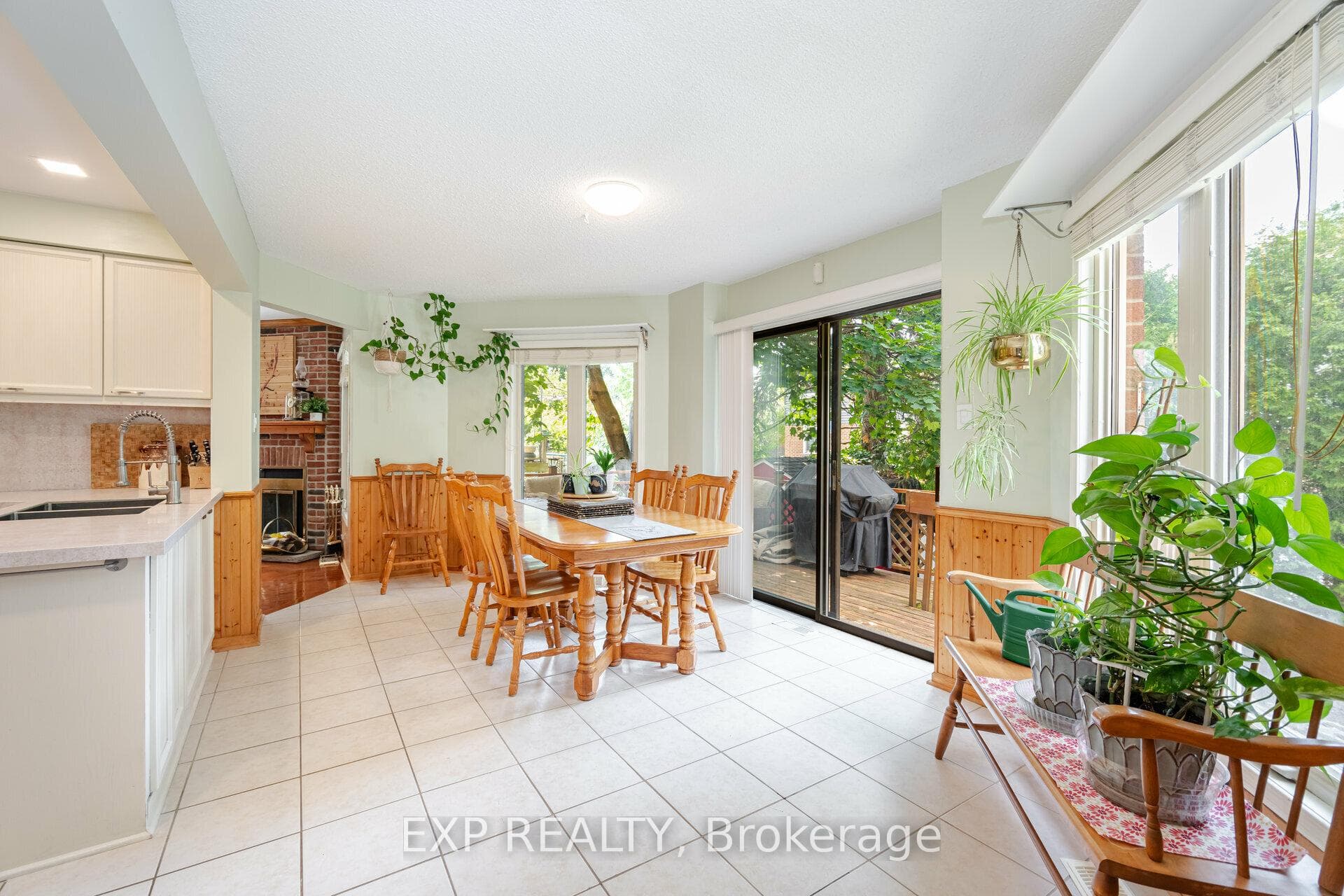 24 Howell Street photo 13