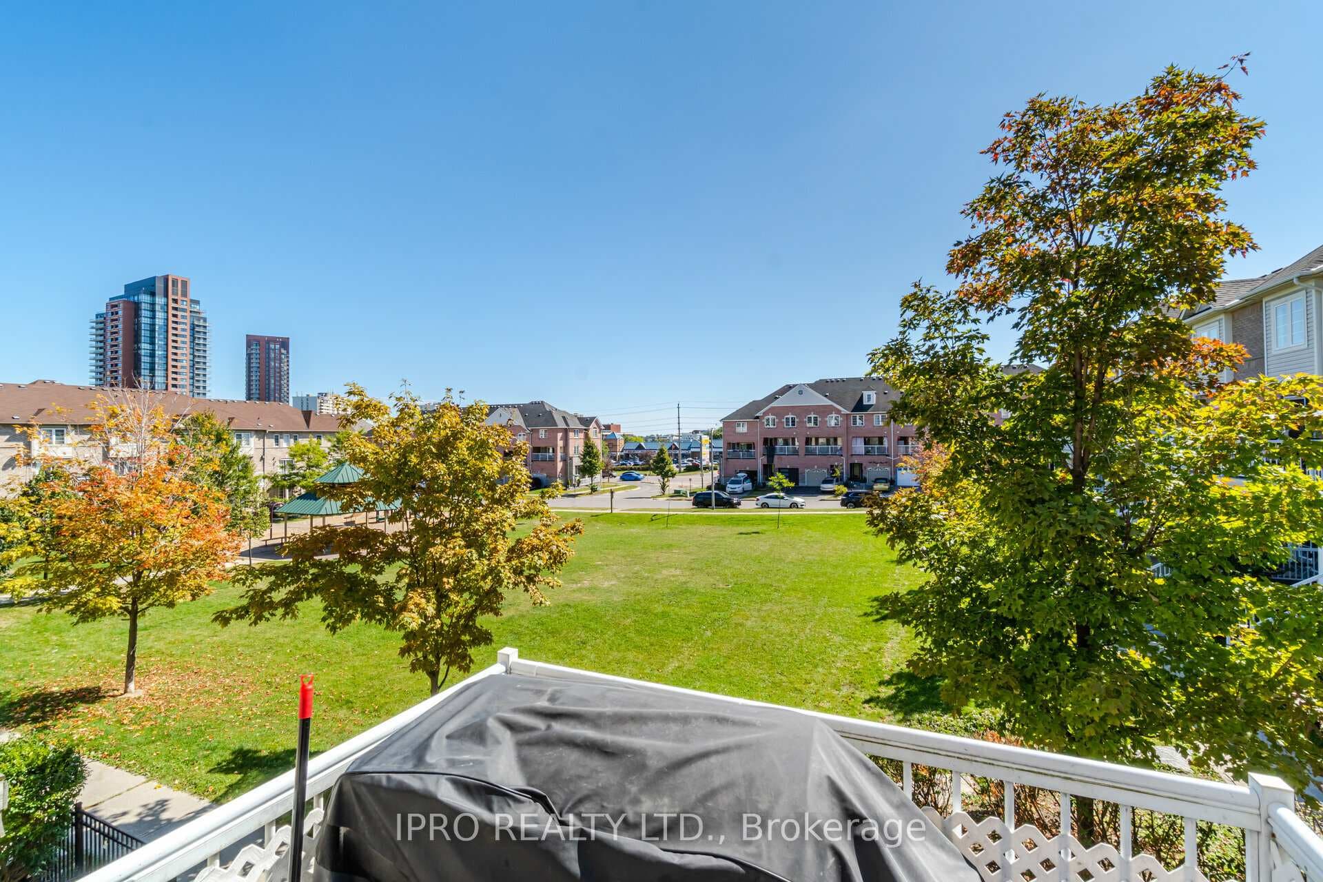 23 Burnsborough Street photo 11