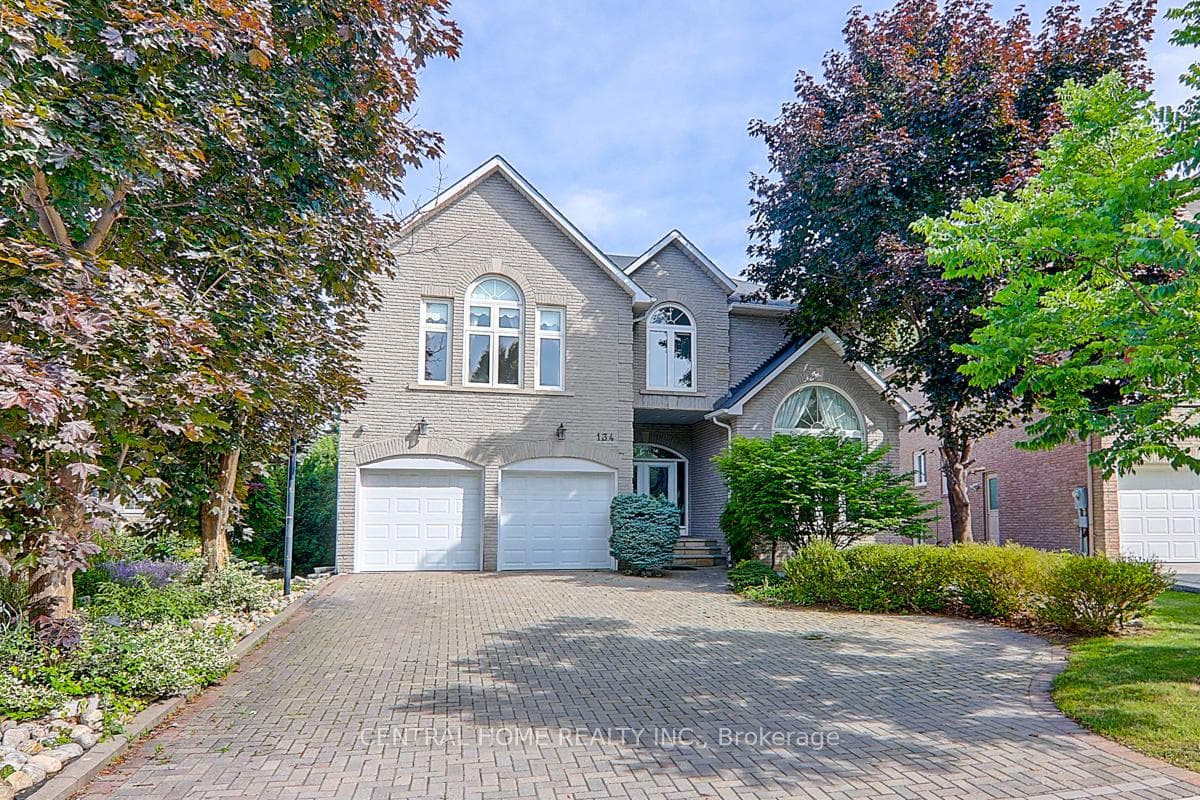 134 Bradgate Drive photo 1