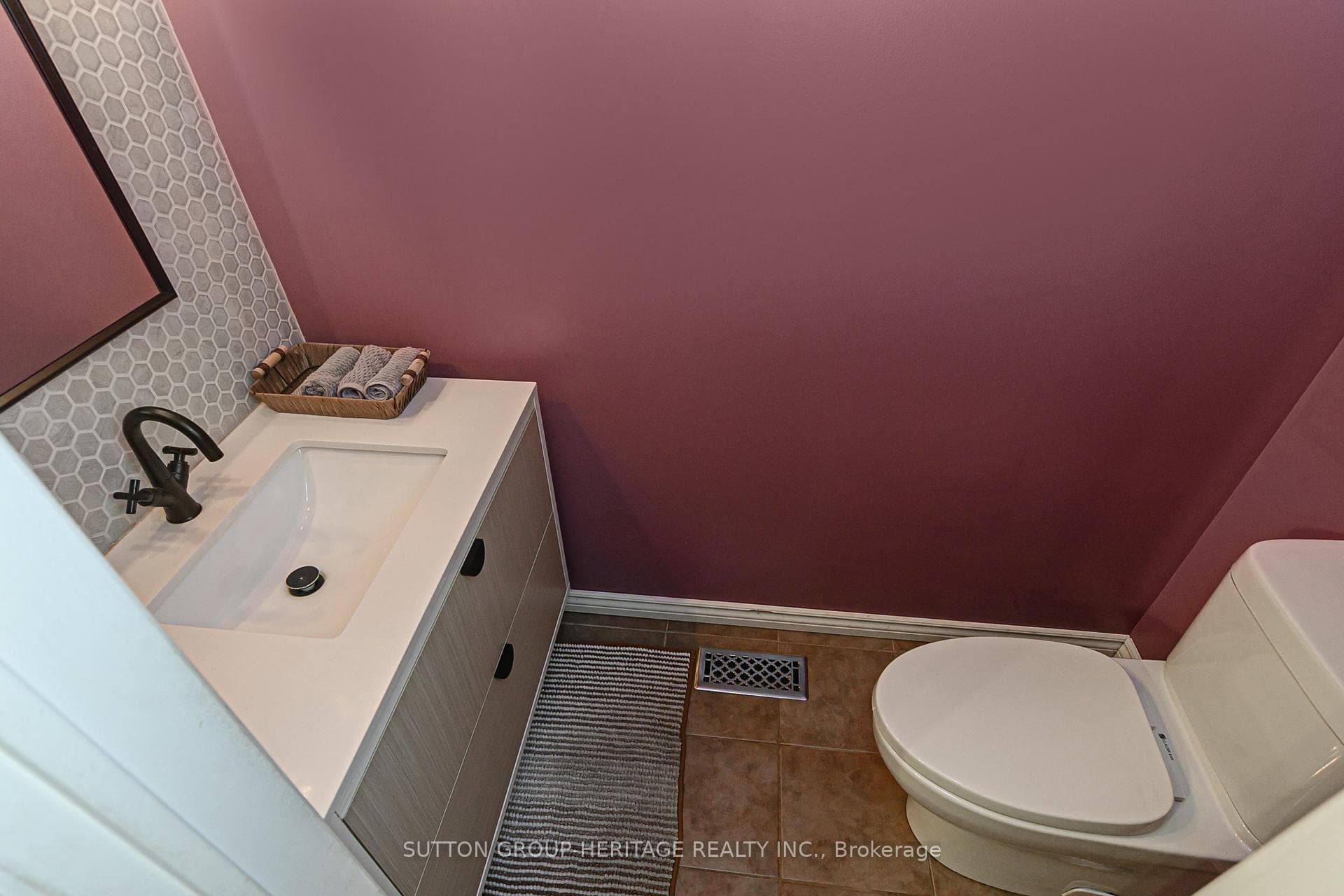 2Pc Powder Room