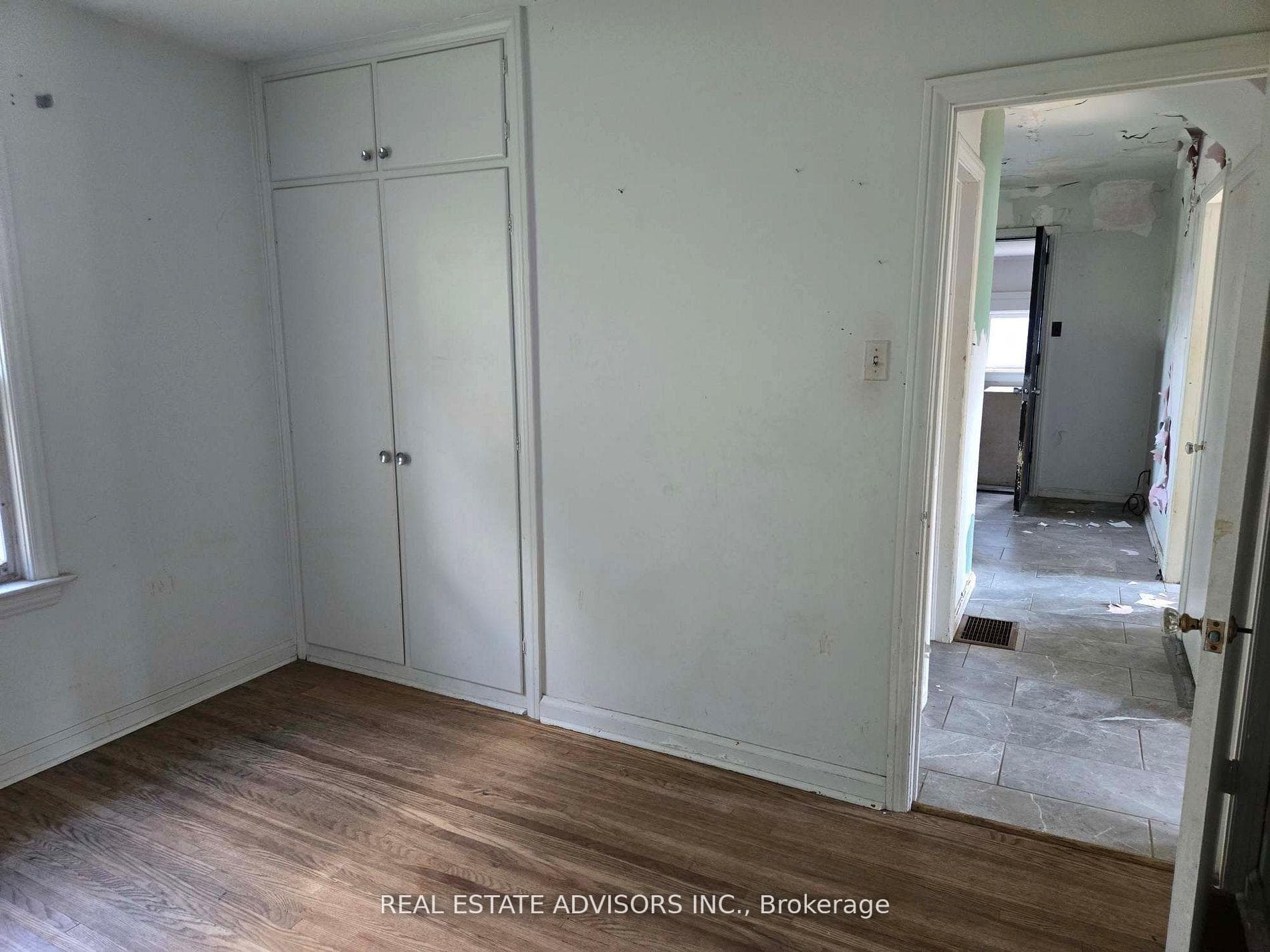 46 Devondale Avenue photo 5