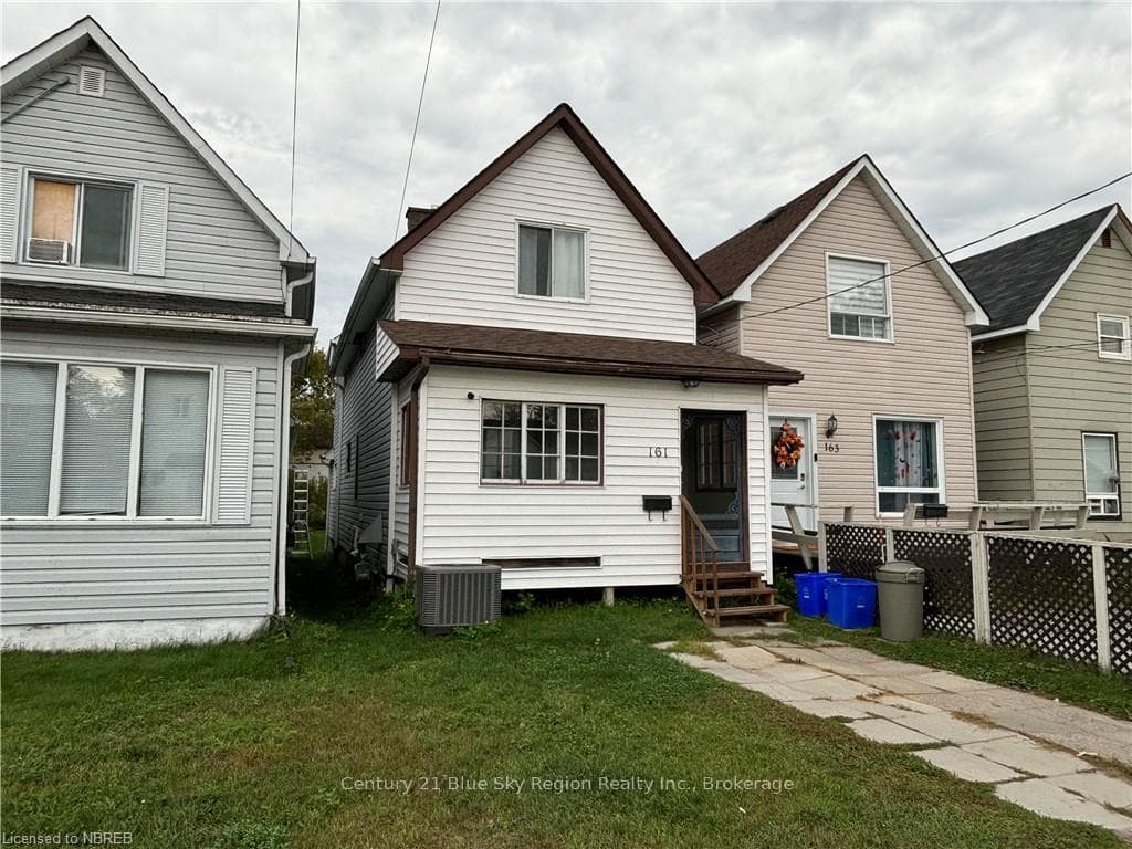 161 FOURTH Avenue photo 2