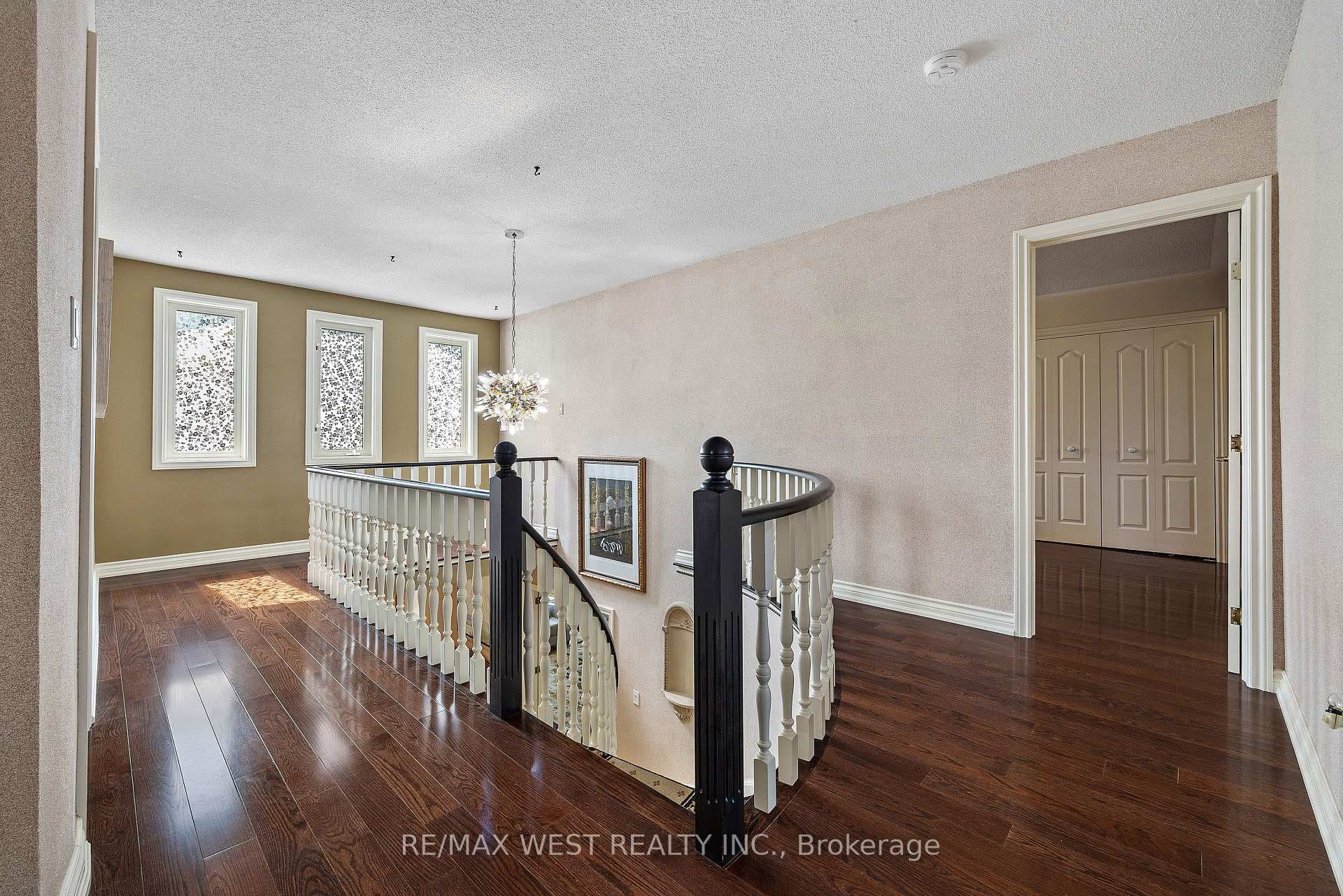 38 Addison Street photo 18