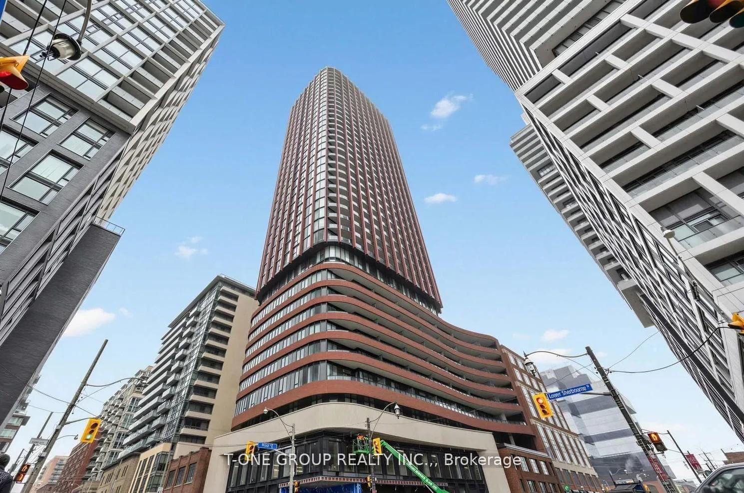 180 Front Street Unit 3703 photo 1