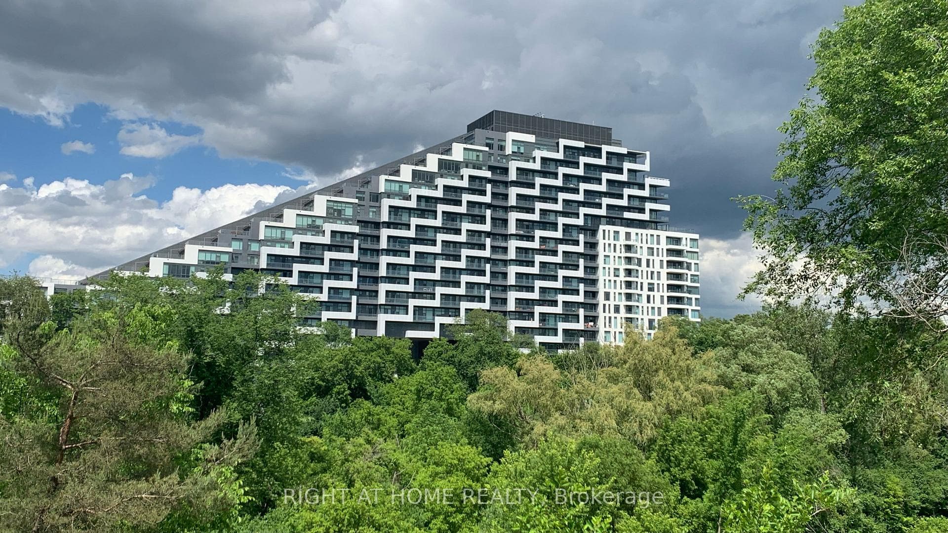 25 ADRA GRADO Way Unit 820 photo 1