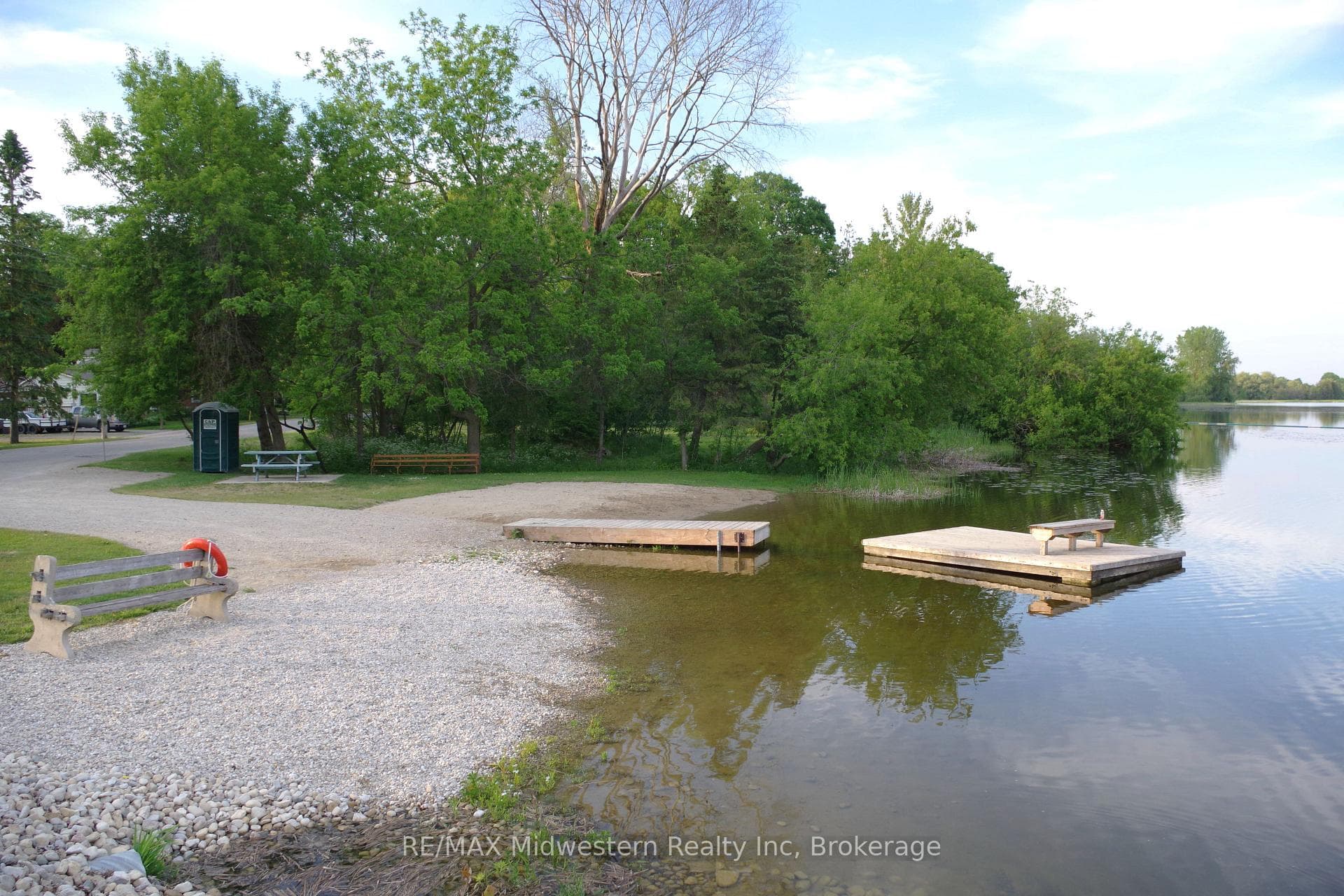 1062 Howick Street photo 14