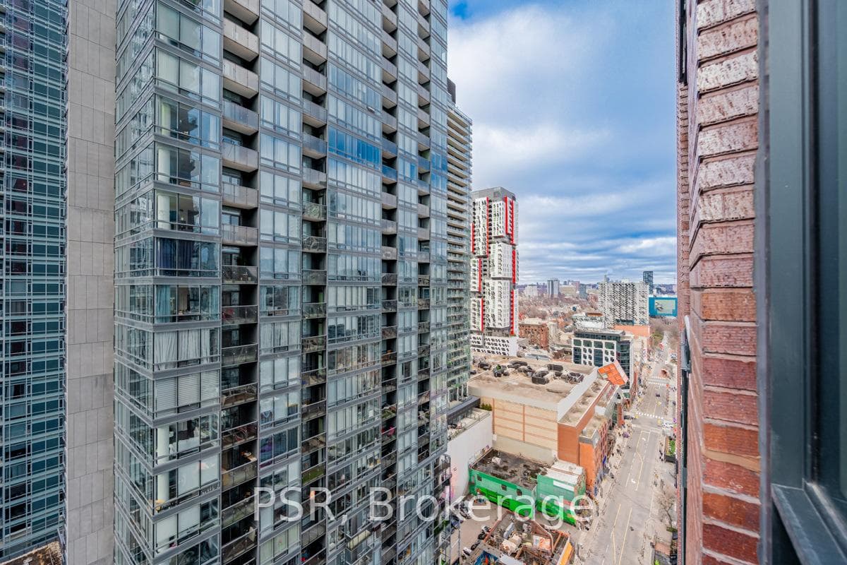 99 John Street Unit 2105 photo 28