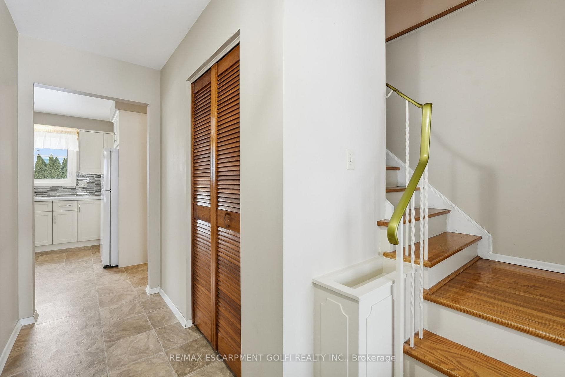 8 Sanctuary Drive photo 4