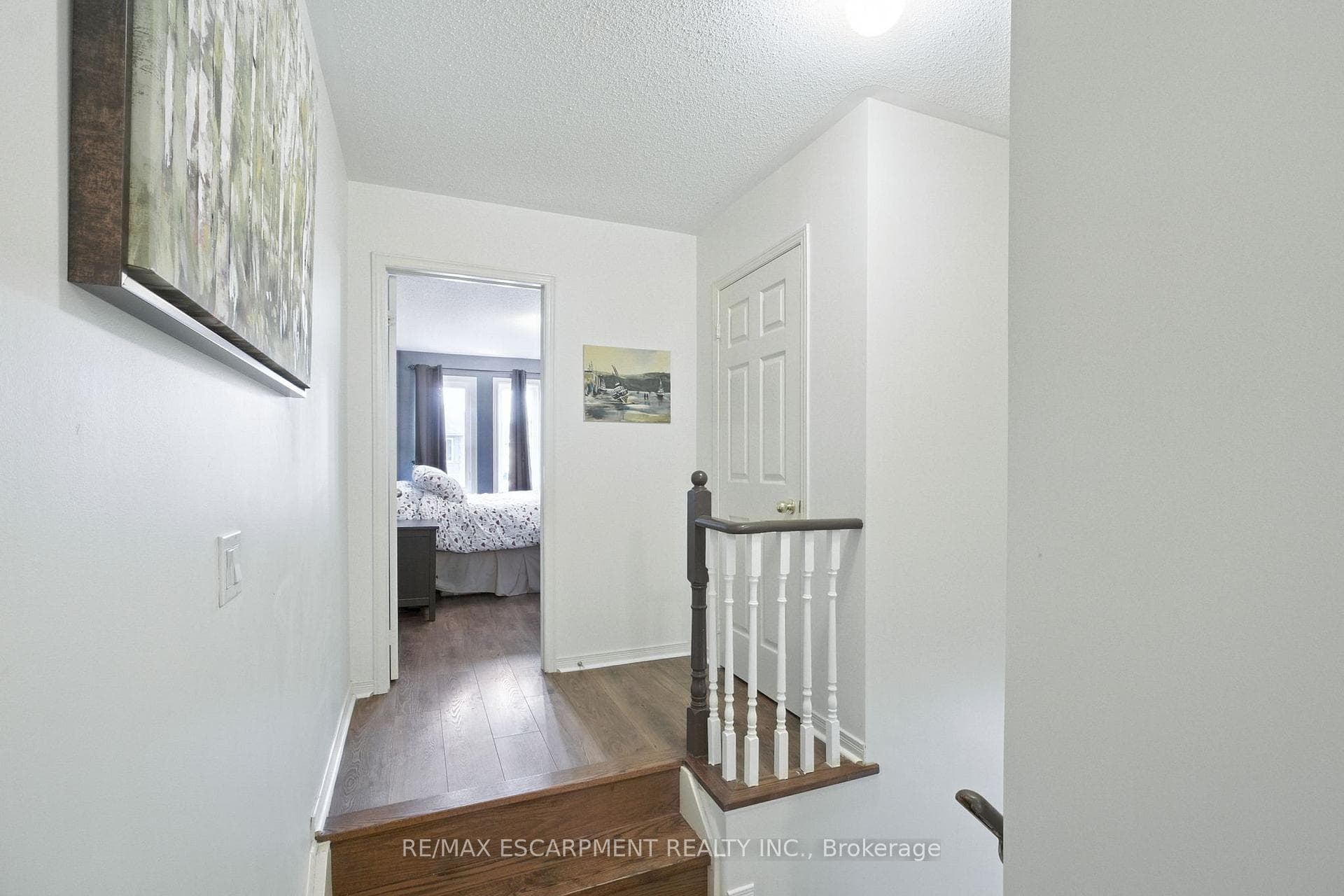 4408 Vallence Drive photo 21