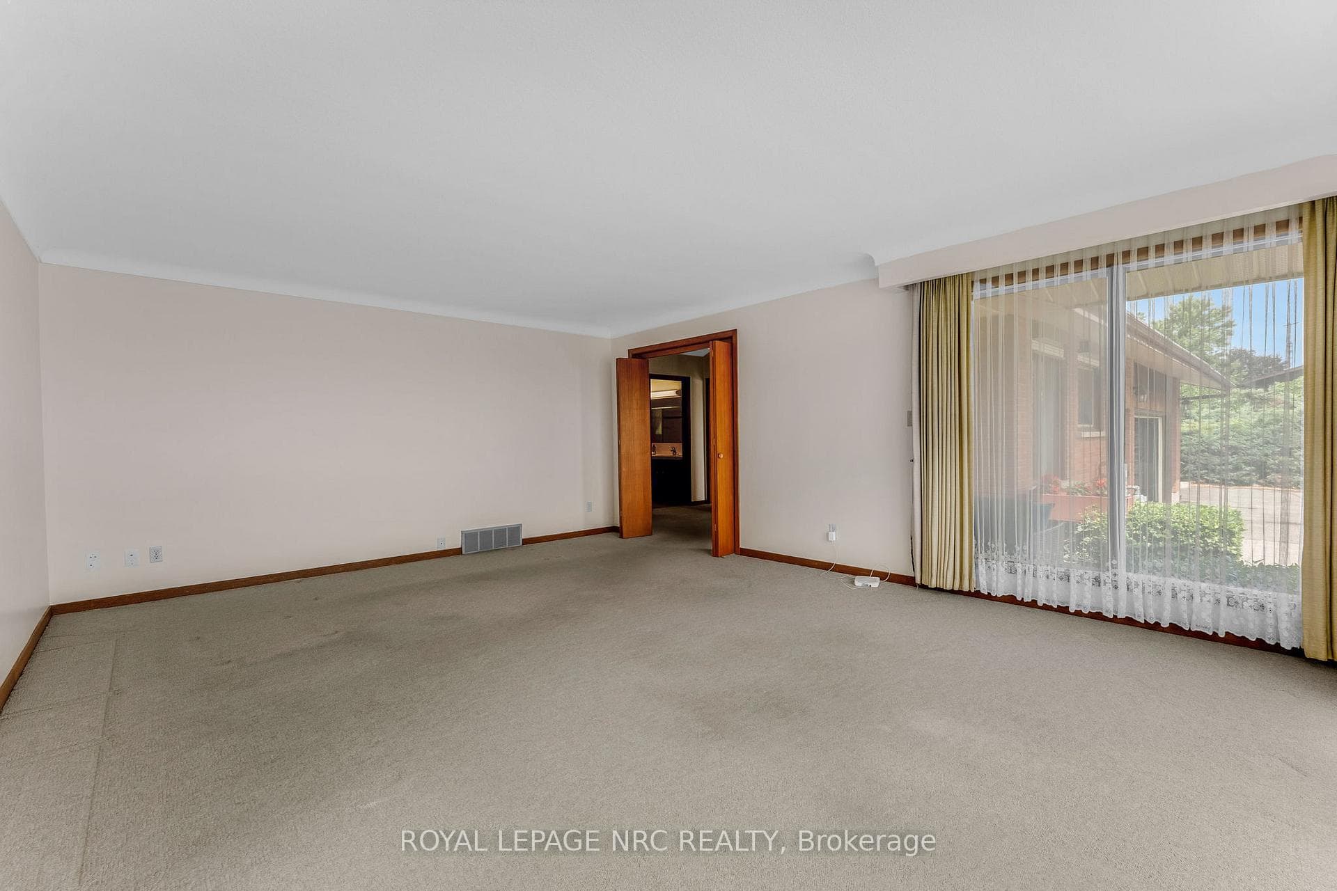 Living room.