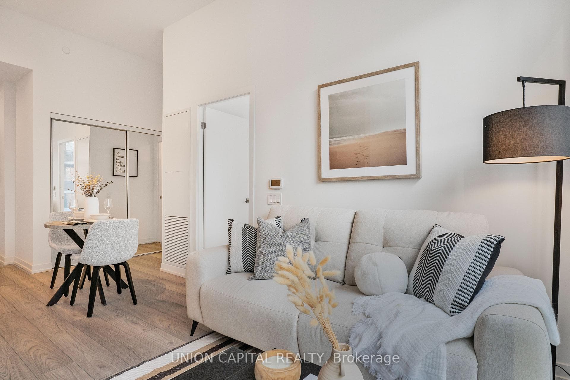 82 Dalhousie Street Unit 1001 photo 4