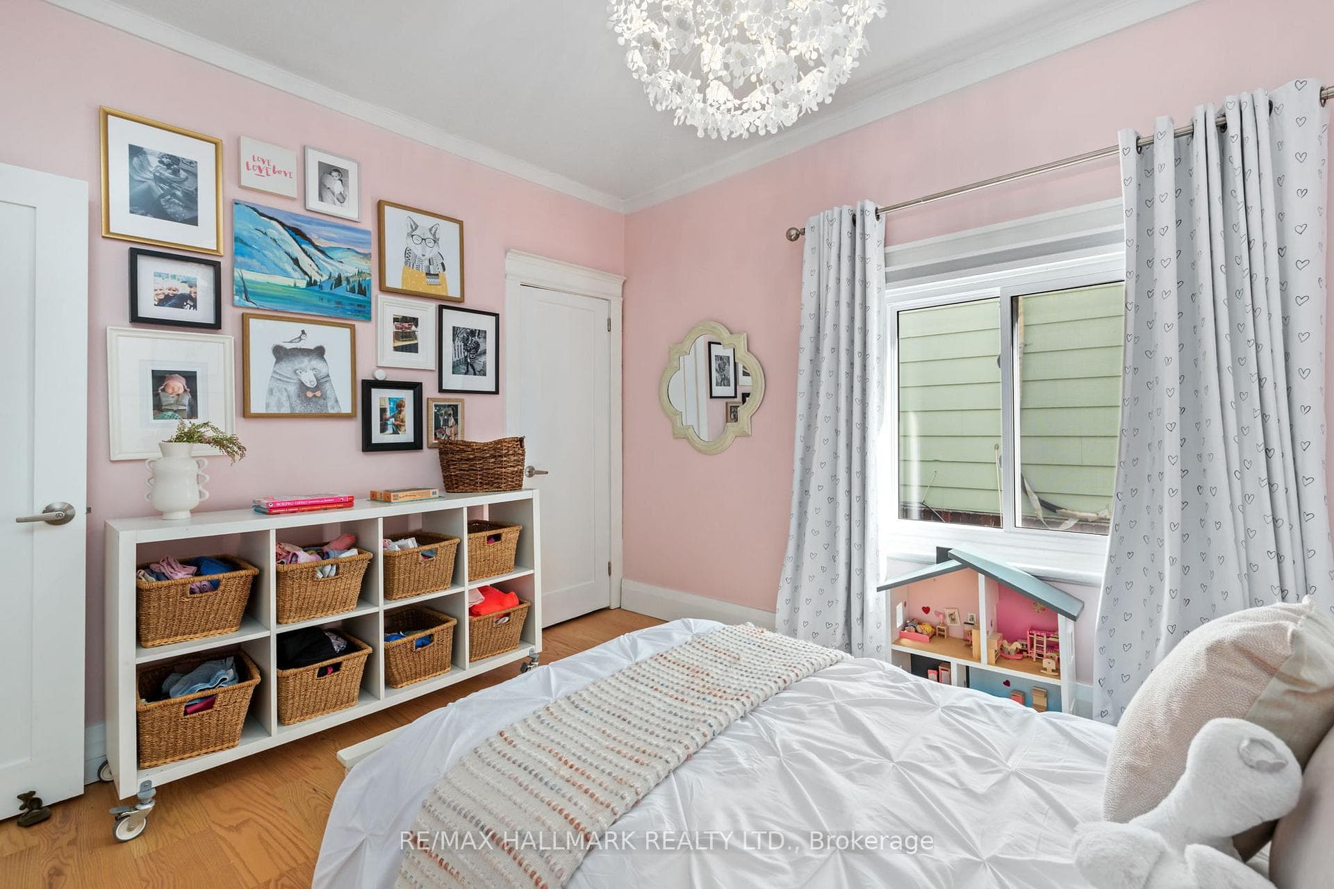 424 Kingston Road photo 21
