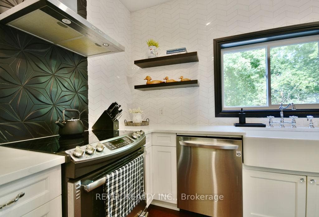 107 BURTON Avenue photo 16